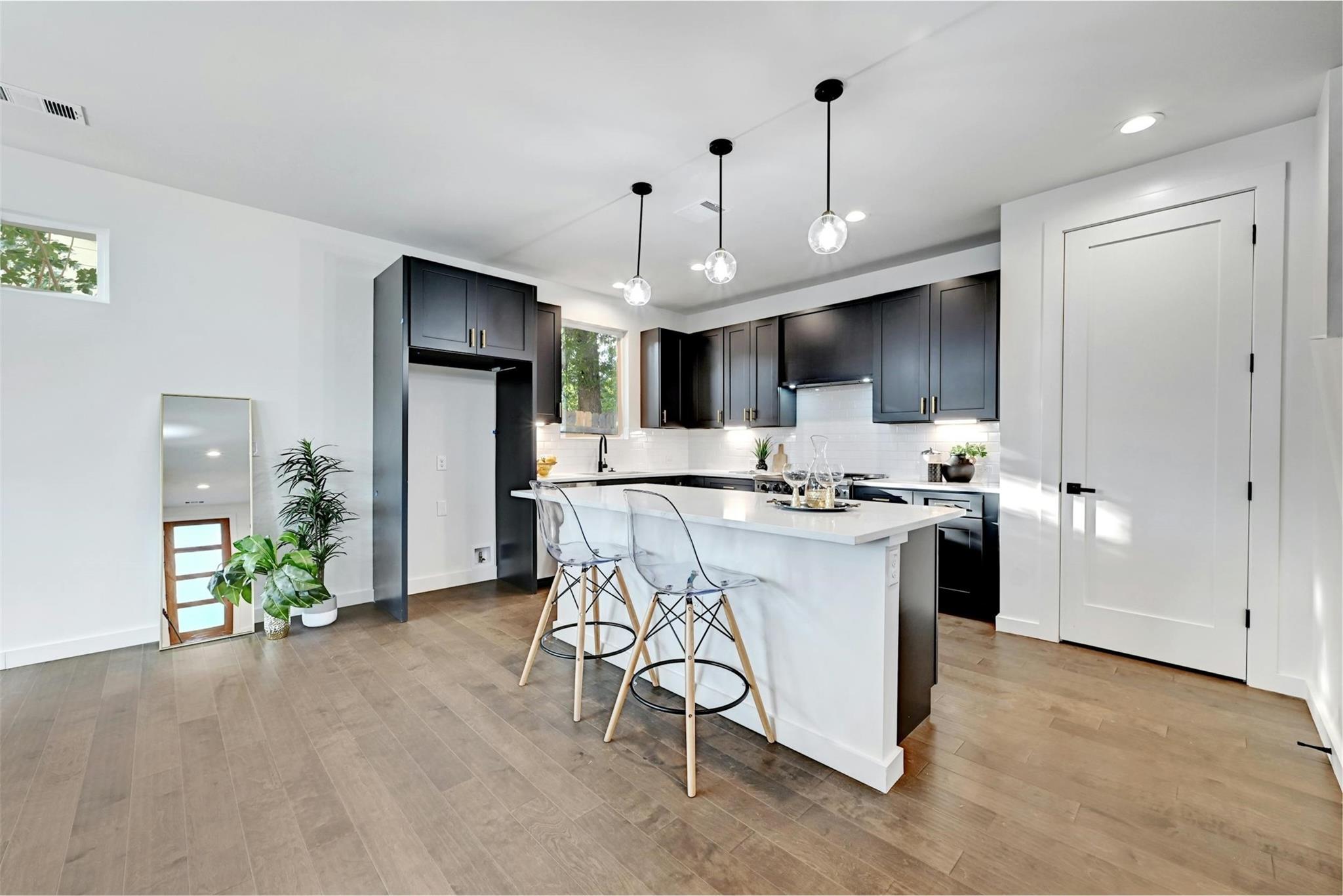 6210 Larch Ter # A, Austin, TX 78741