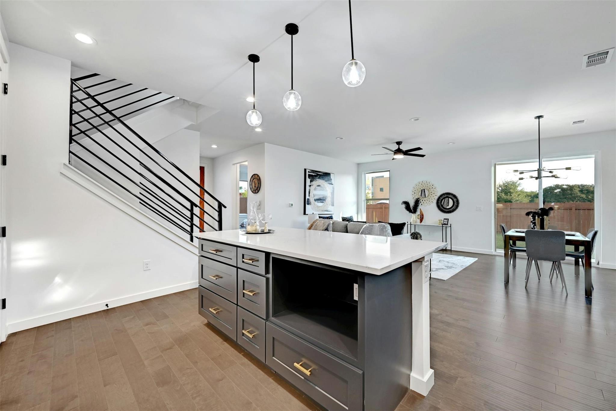 6210 Larch Ter # A, Austin, TX 78741