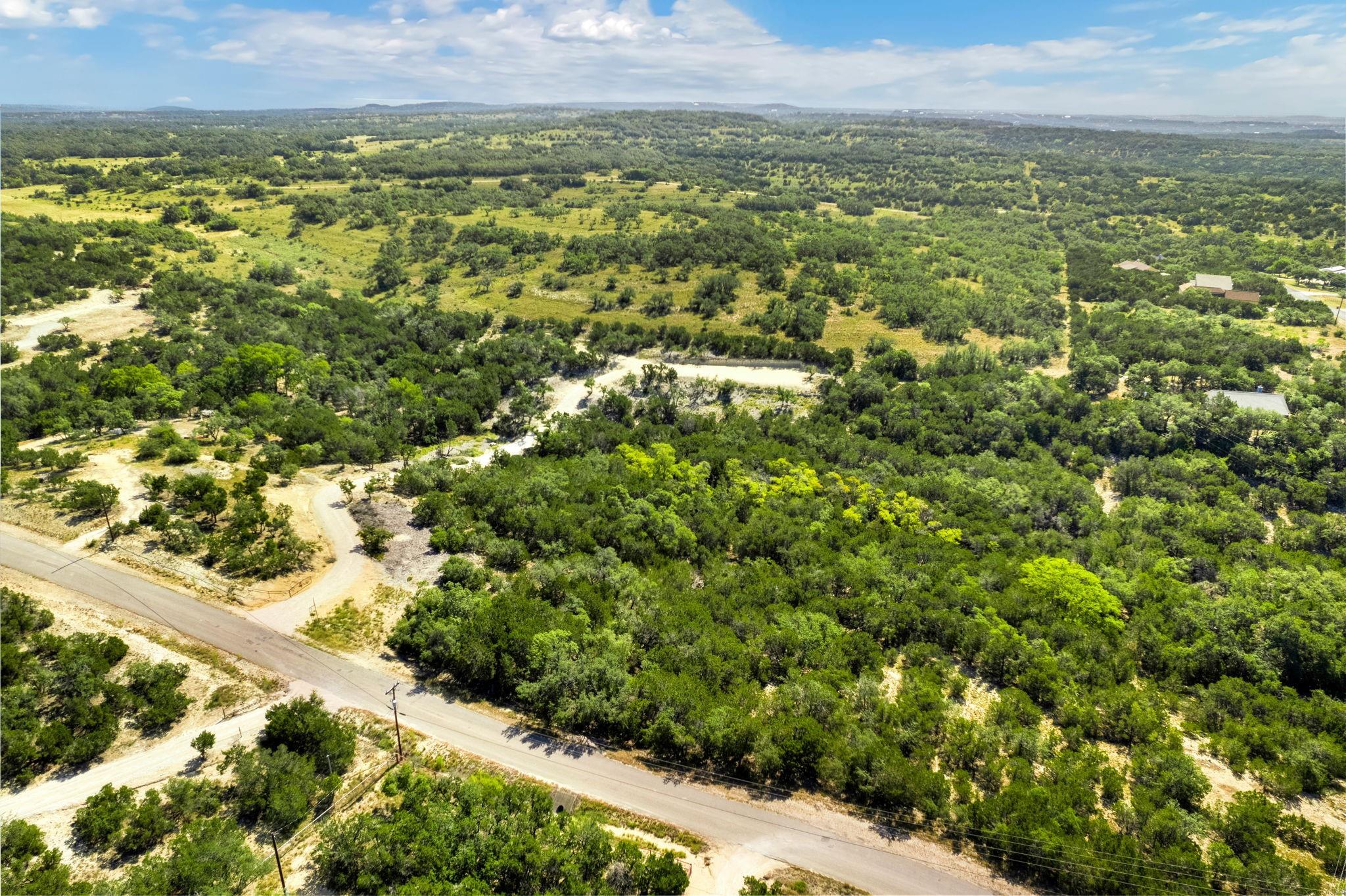 472 Stallion Estates Dr, Blanco, TX 78070