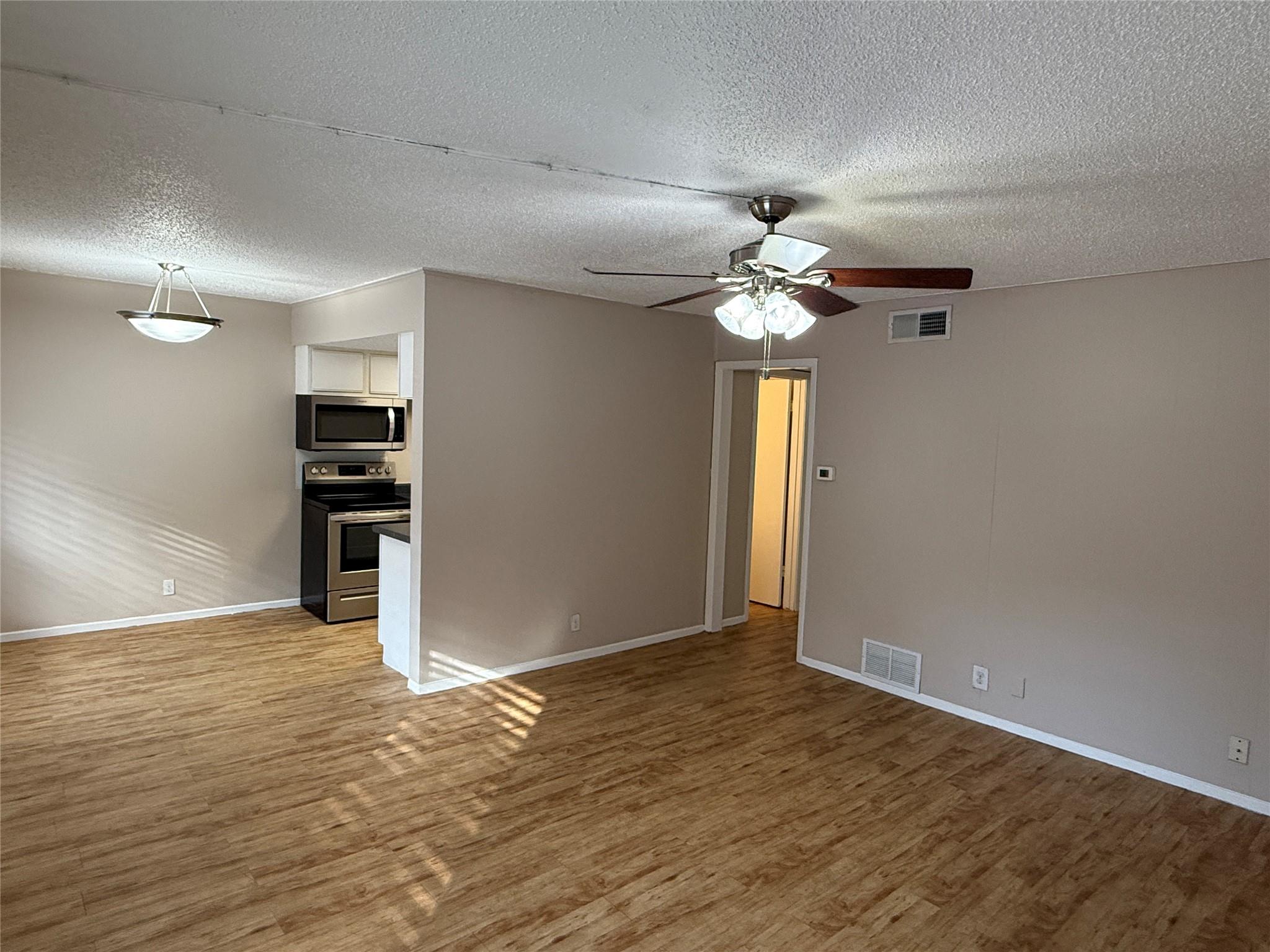 1616 W 6th St # 136, Austin, TX 78703