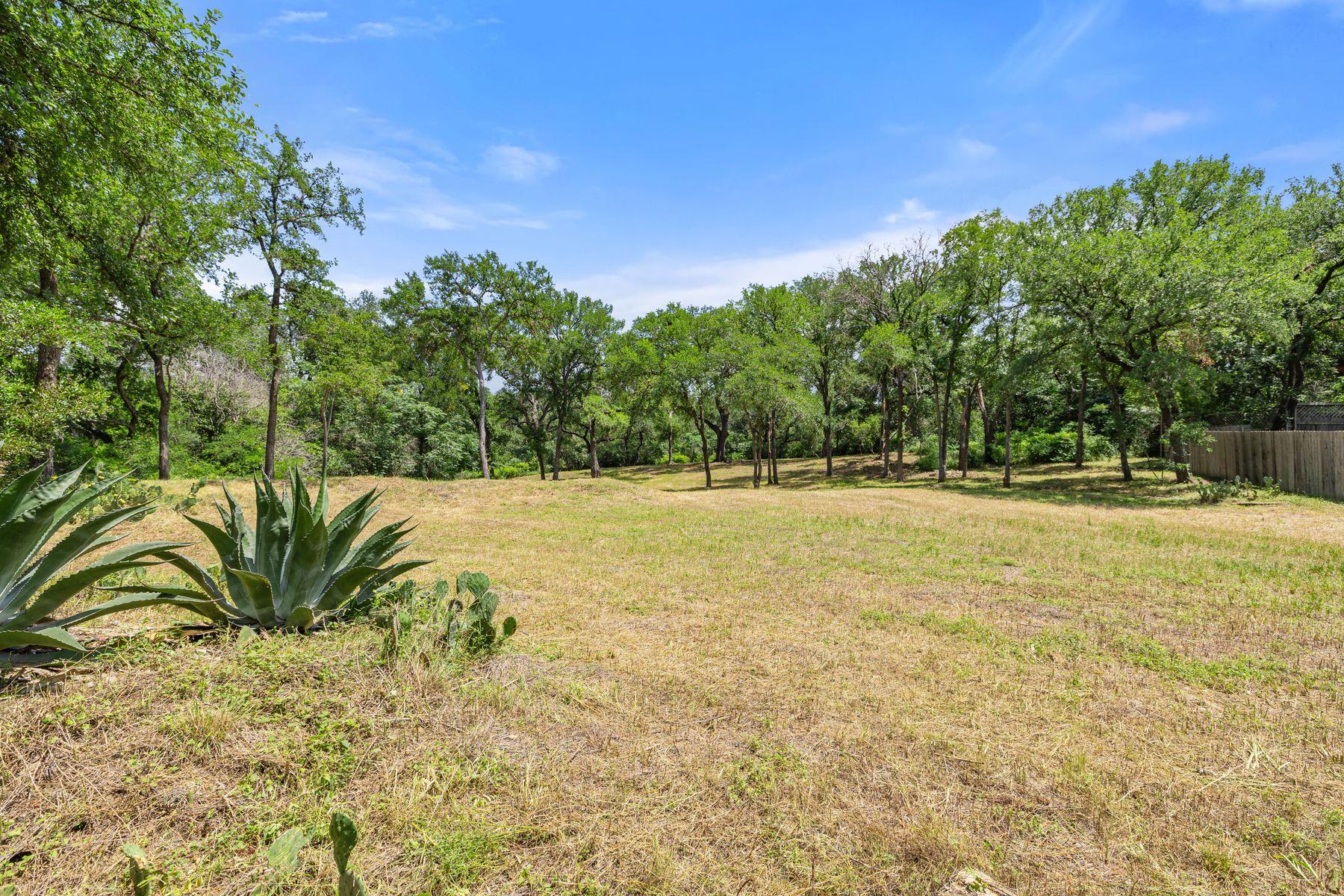 1121 Azie Morton Rd, Austin, TX 78704