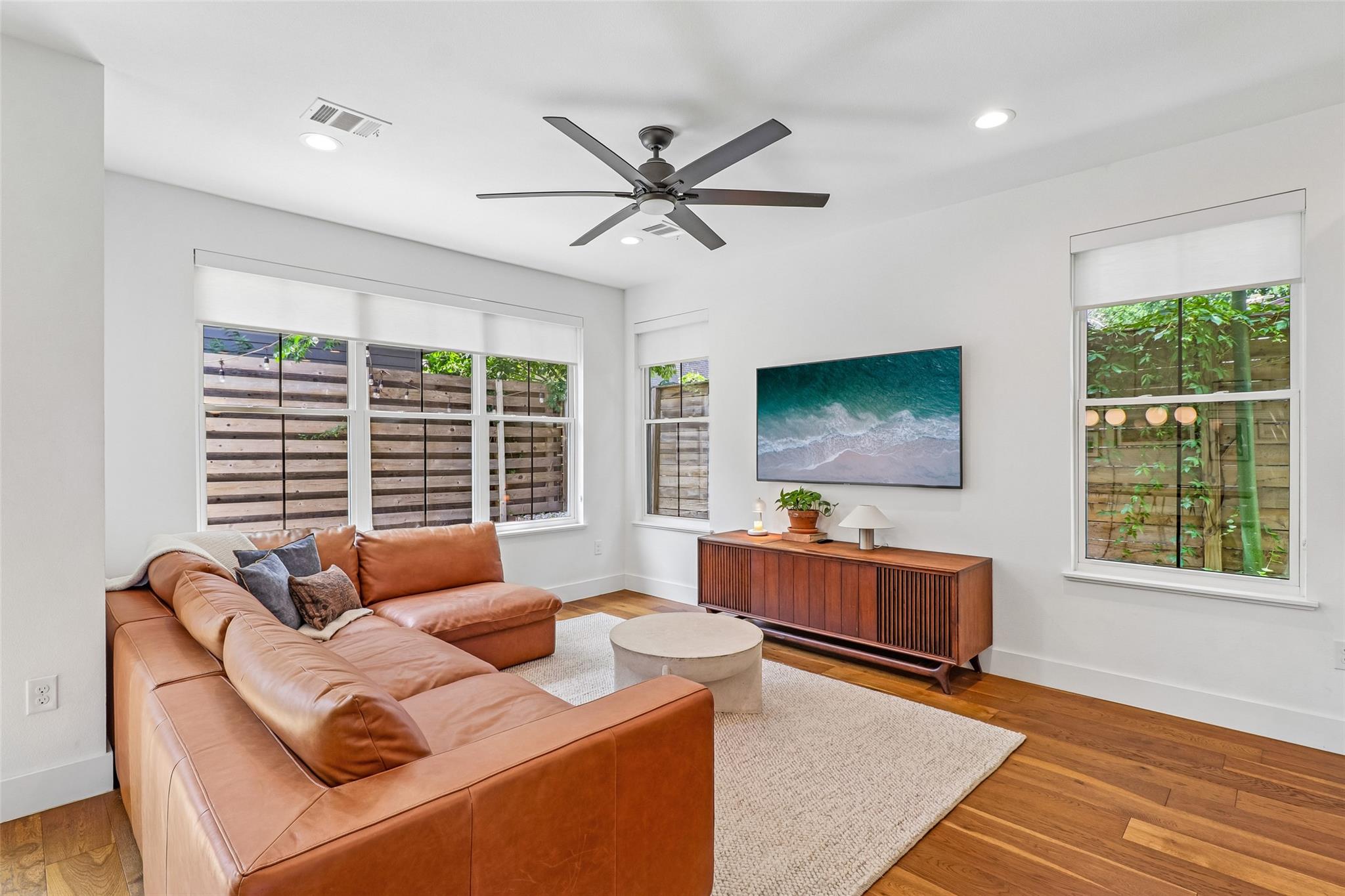 1706 Perez St # 1, Austin, TX 78721