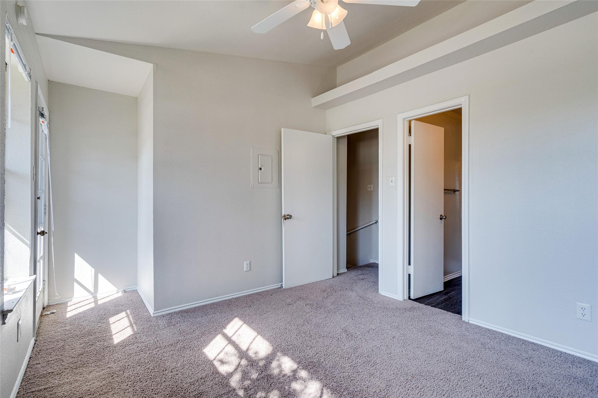 1824 River Crossing Cir # D, Austin, TX 78741