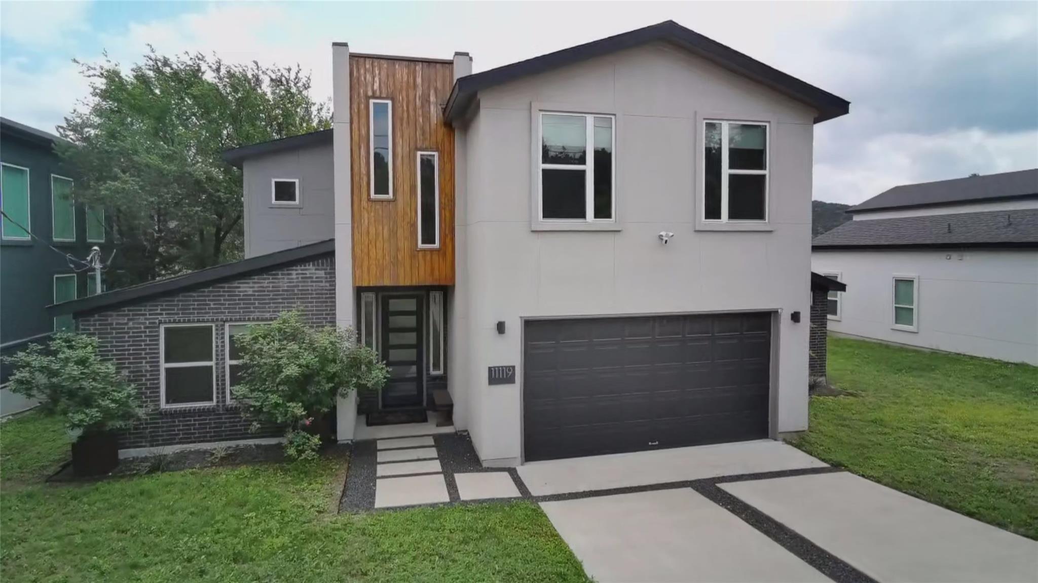 11119 Lakeside Dr, Jonestown, TX 78645