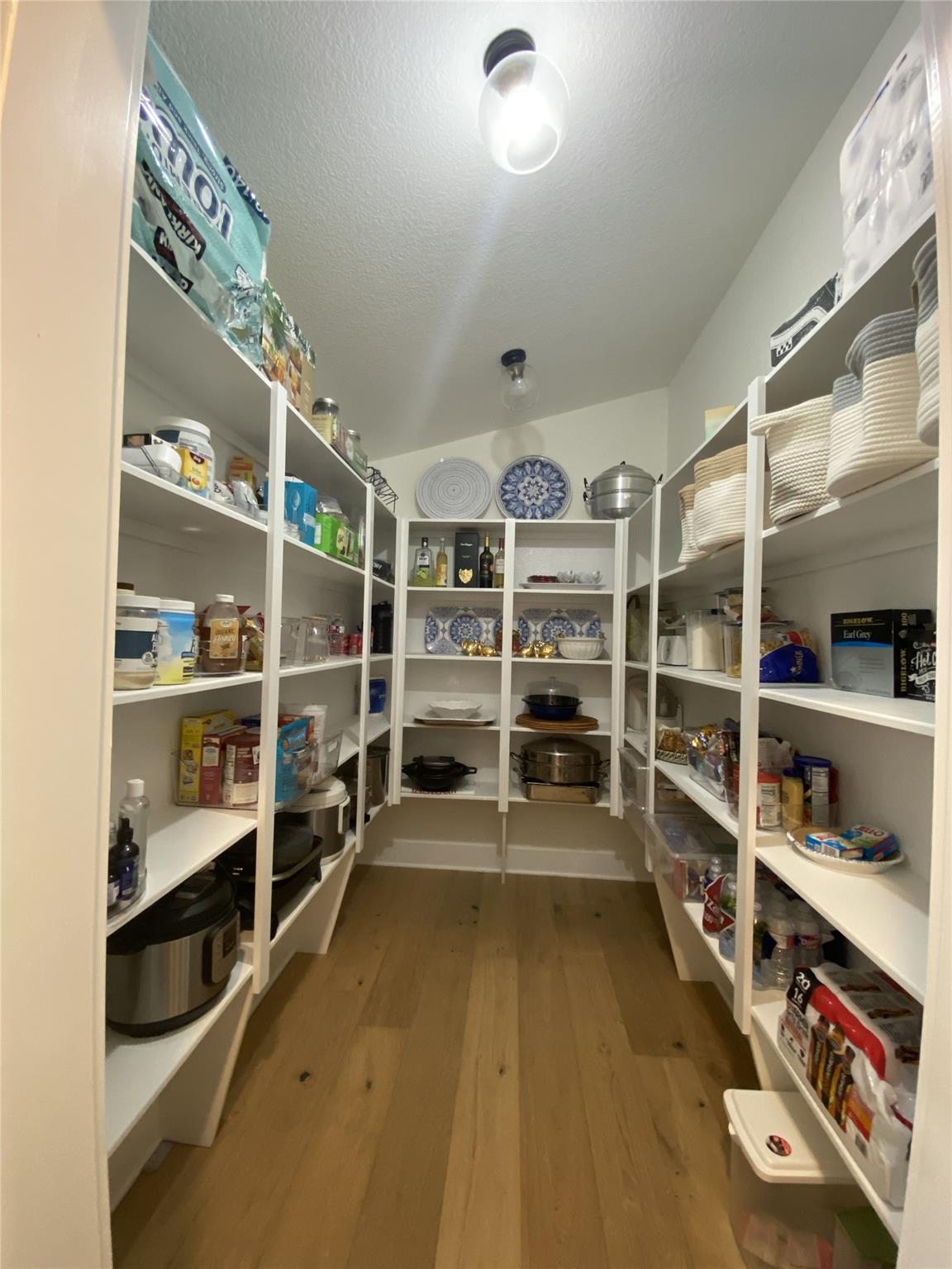 11119 Lakeside Dr, Jonestown, TX 78645