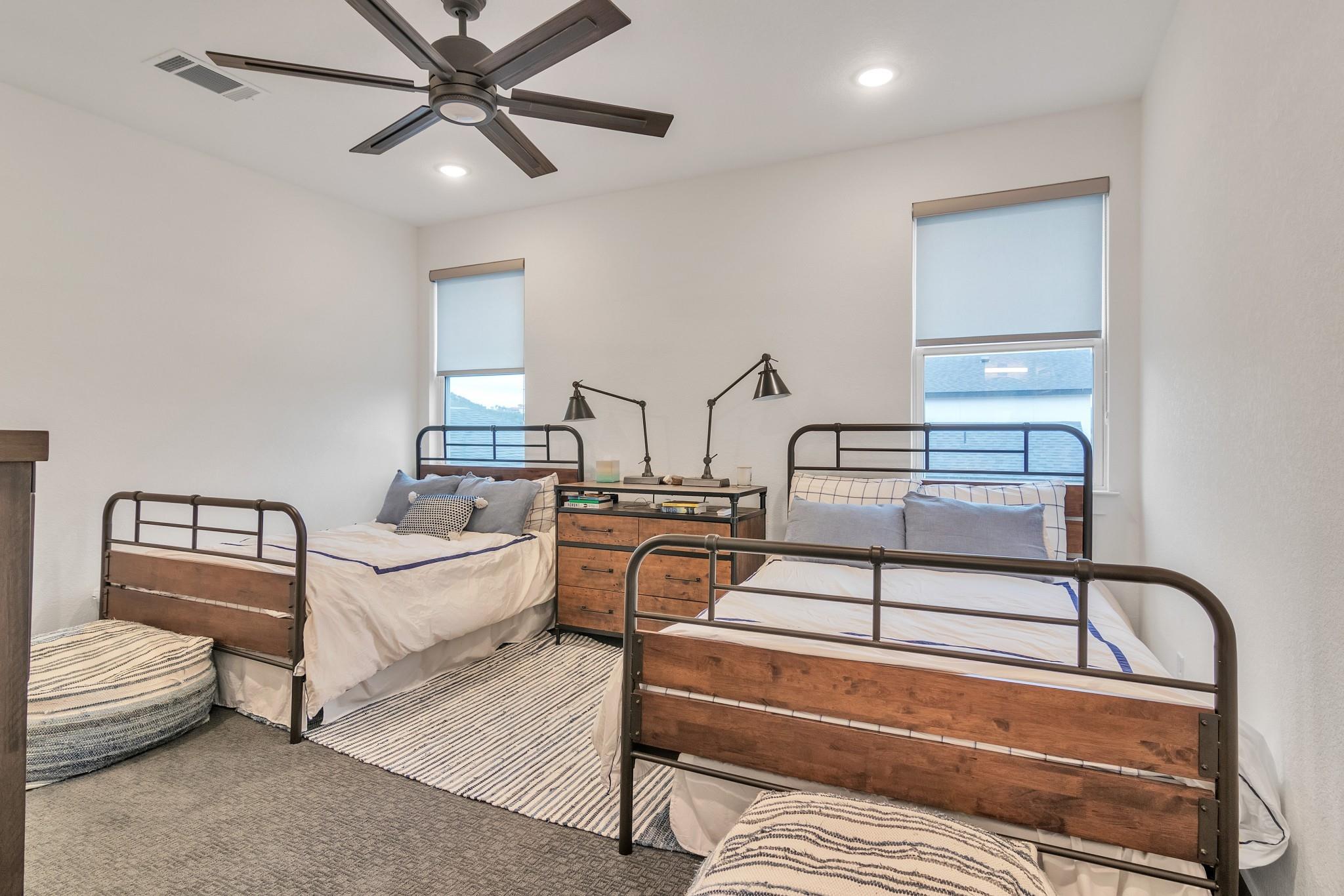 11119 Lakeside Dr, Jonestown, TX 78645