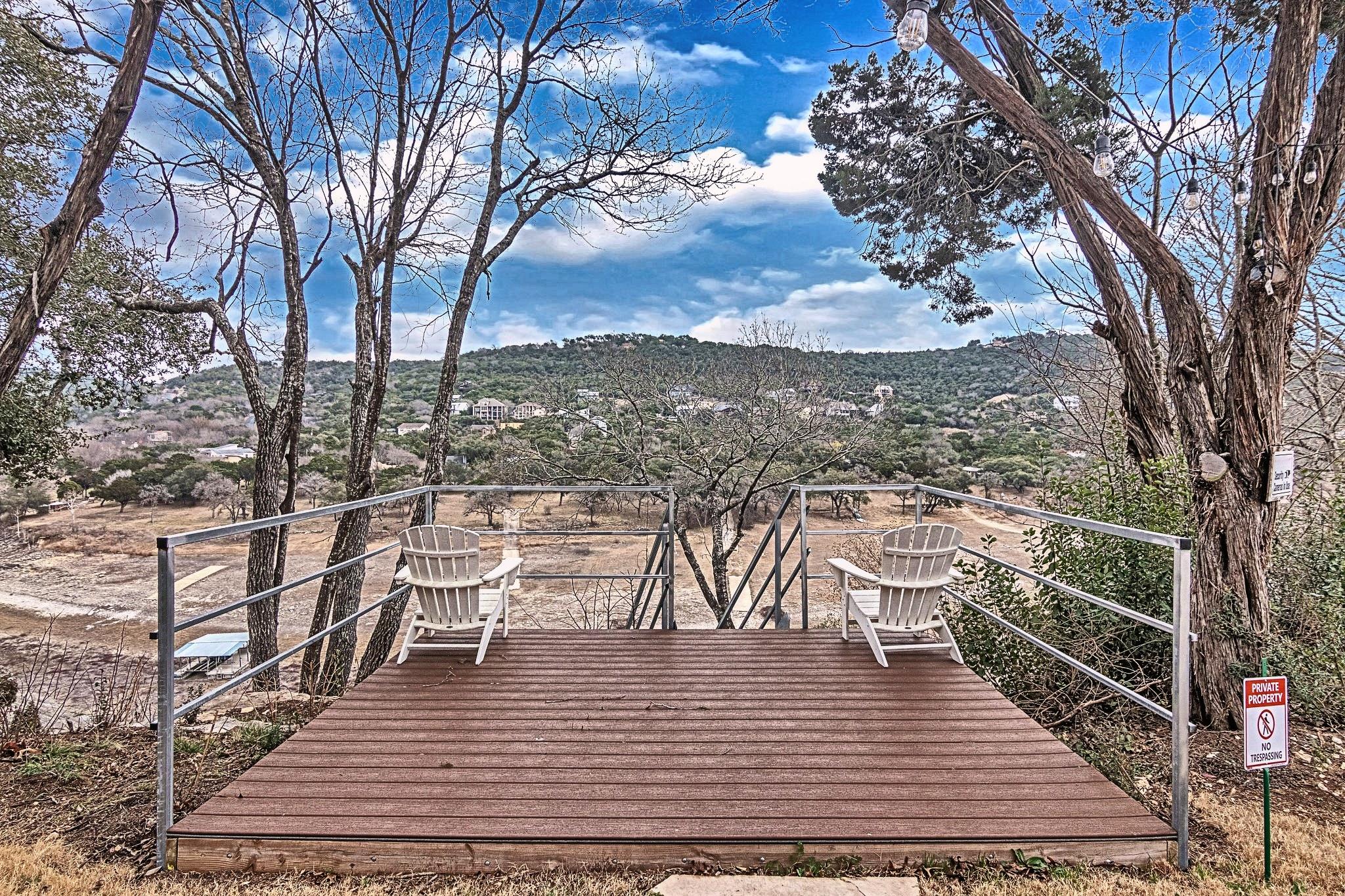 11119 Lakeside Dr, Jonestown, TX 78645