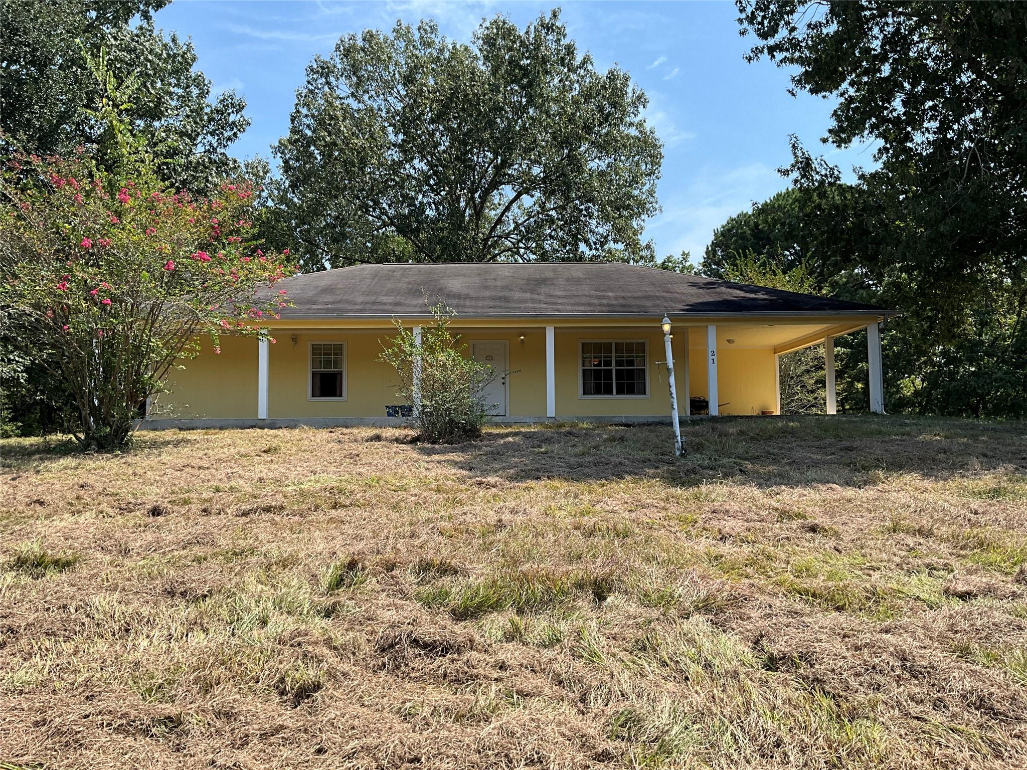 21 Anderson Ln, Coldspring, TX 77331