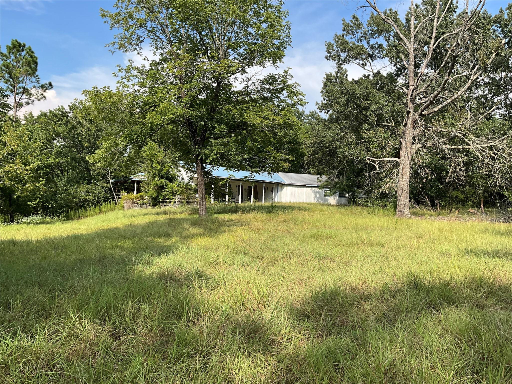 21 Anderson Ln, Coldspring, TX 77331