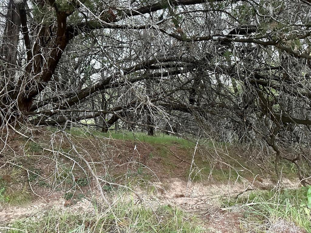 21402 Highland Lake Dr, Lago Vista, TX 78645