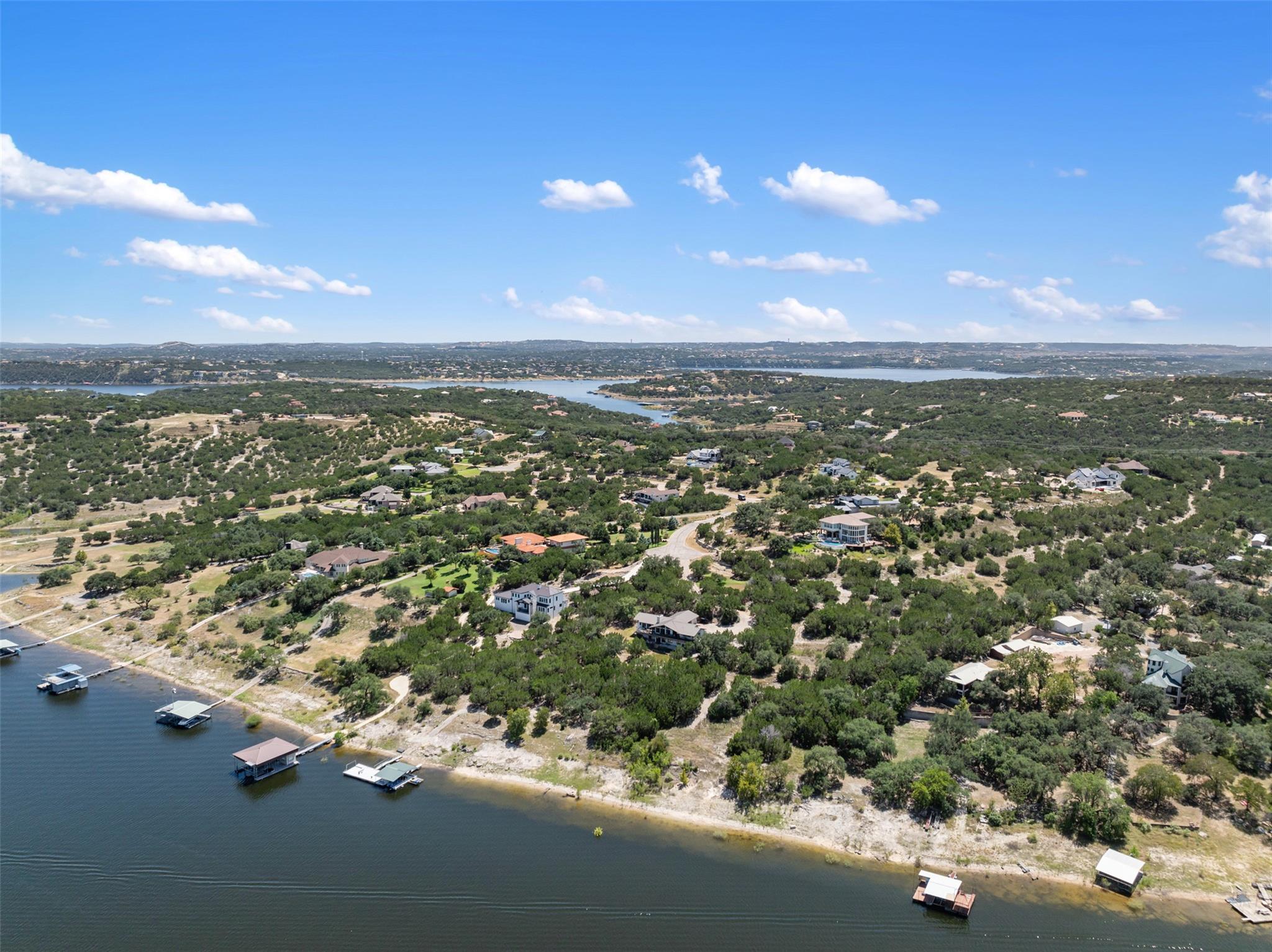 10 Thurman Bluff Dr, Spicewood, TX 78669