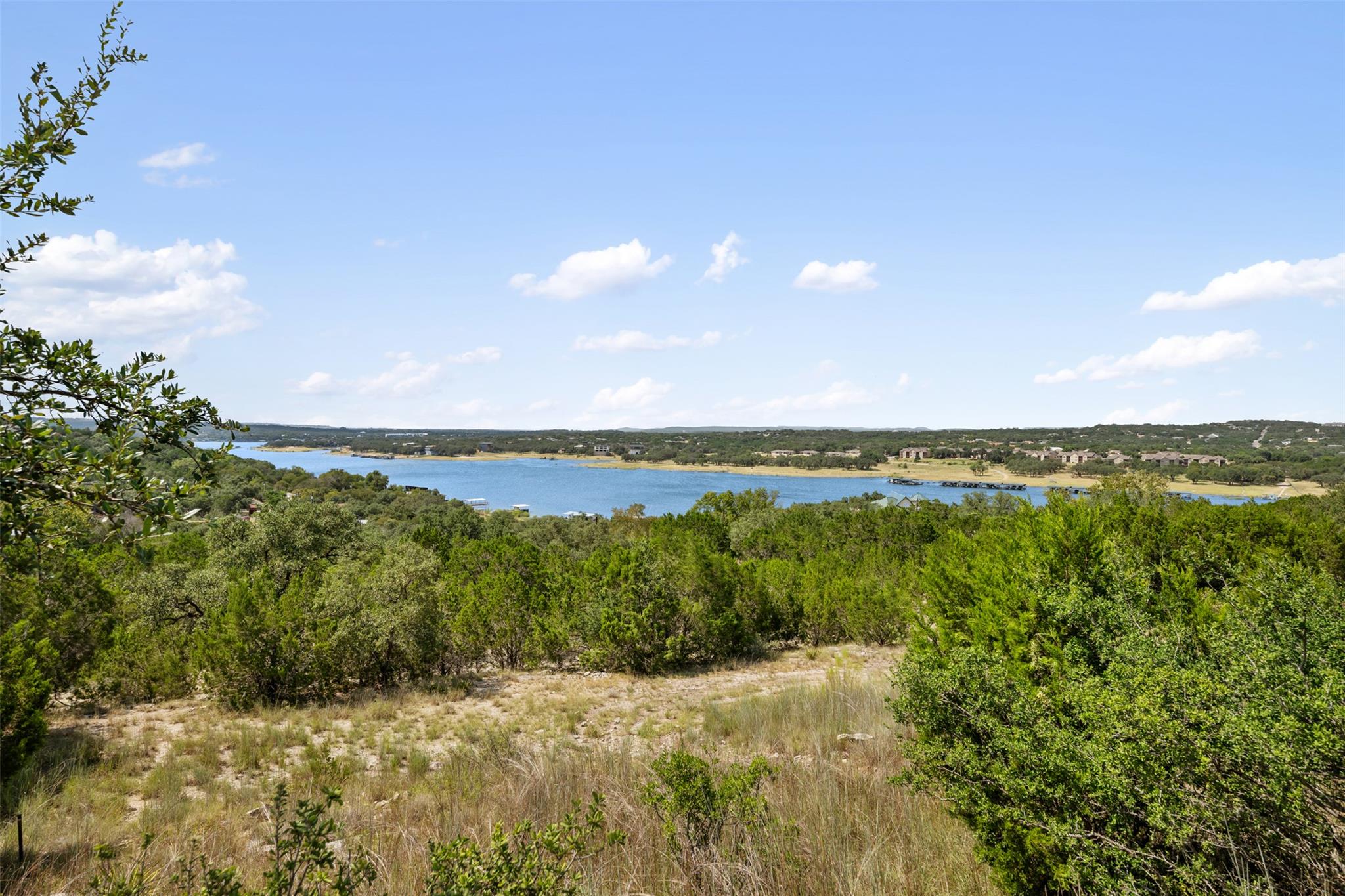 10 Thurman Bluff Dr, Spicewood, TX 78669