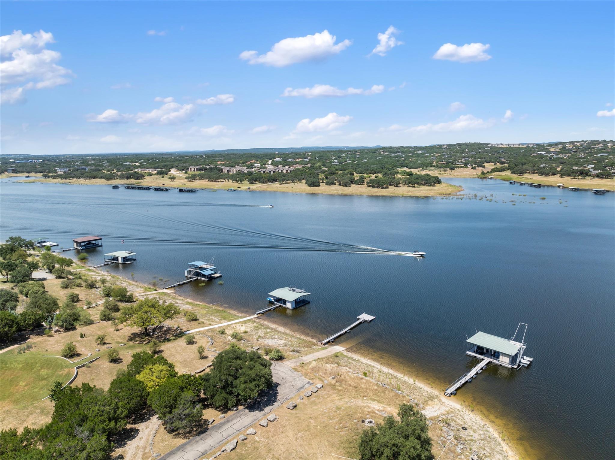 10 Thurman Bluff Dr, Spicewood, TX 78669