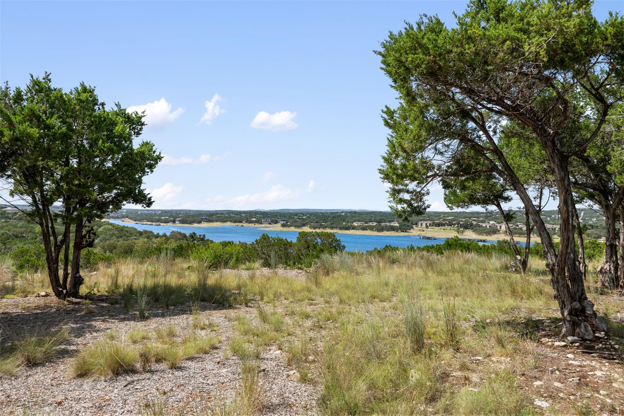 10 Thurman Bluff Dr, Spicewood, TX 78669