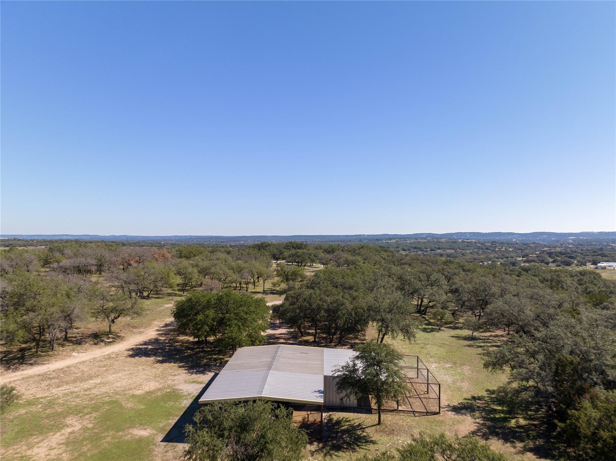 2910 Fall Creek Rd, Spicewood, TX 78669