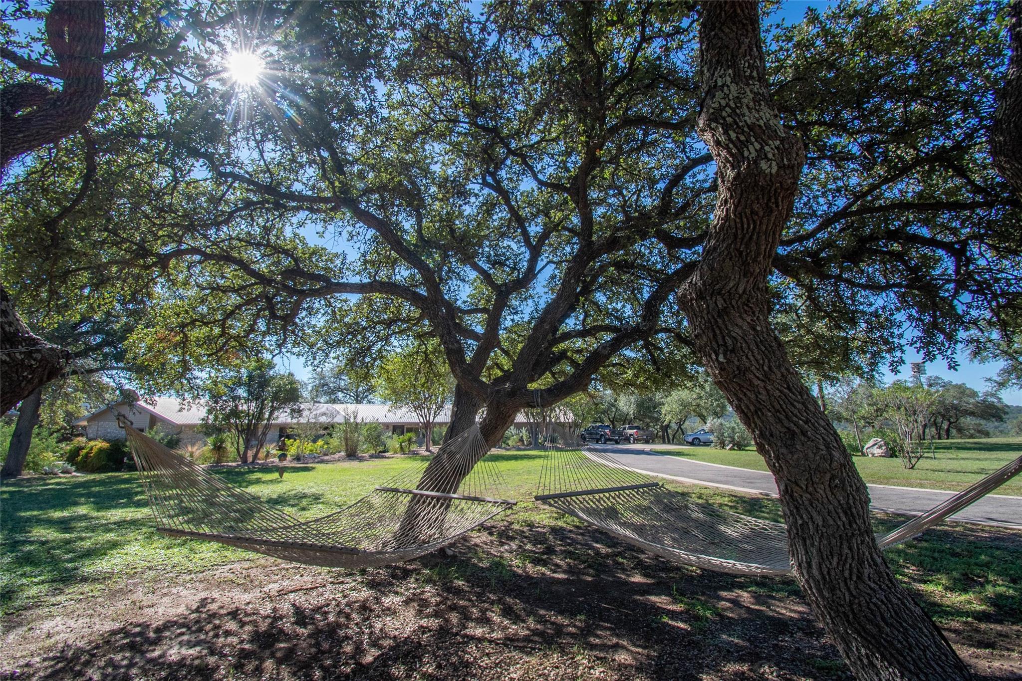 2910 Fall Creek Rd, Spicewood, TX 78669
