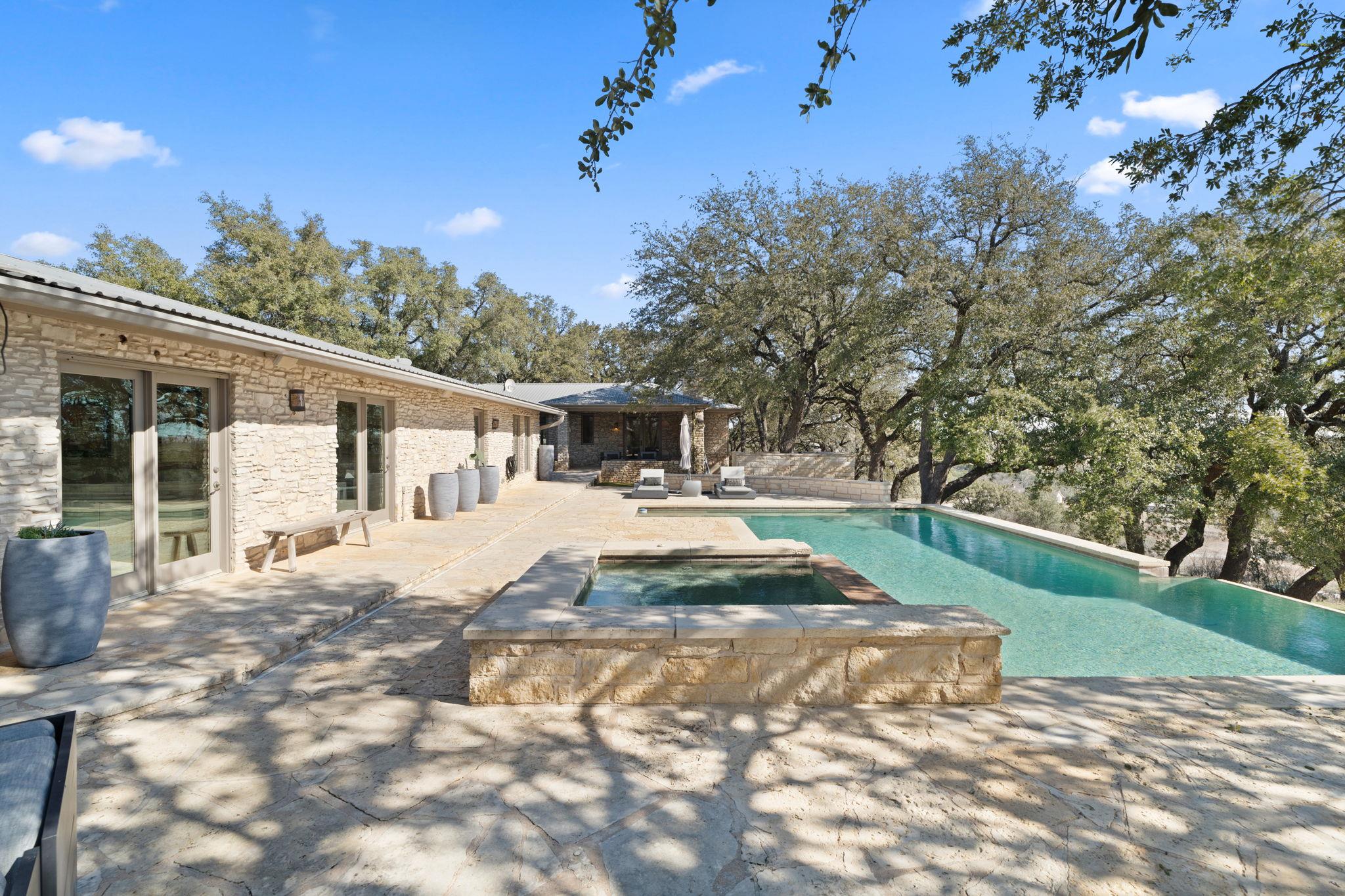 2910 Fall Creek Rd, Spicewood, TX 78669
