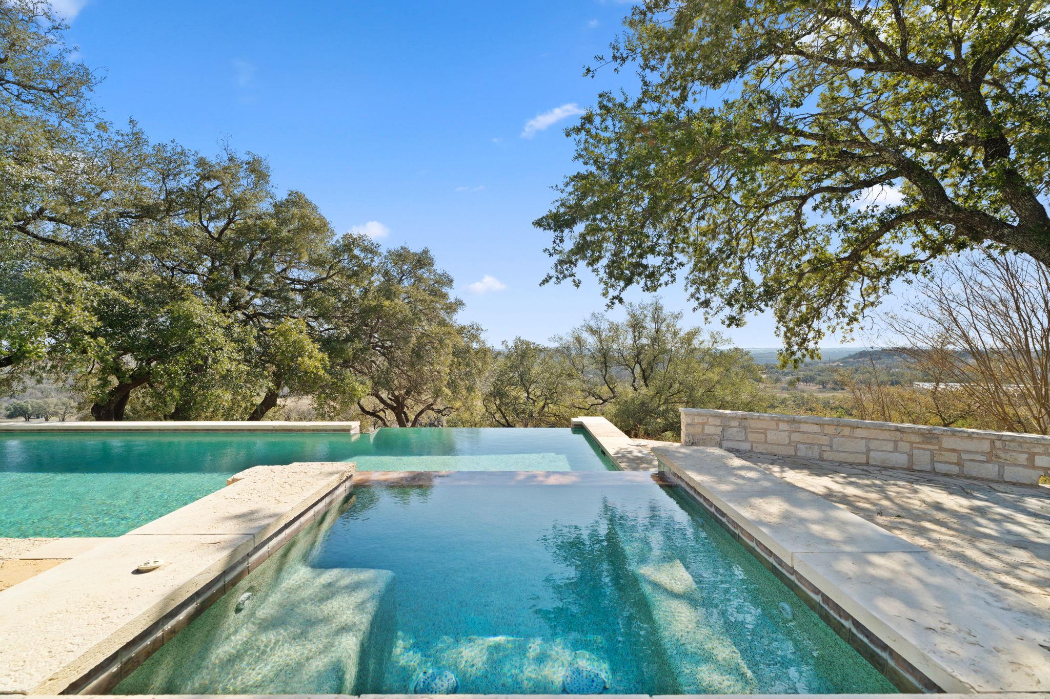 2910 Fall Creek Rd, Spicewood, TX 78669