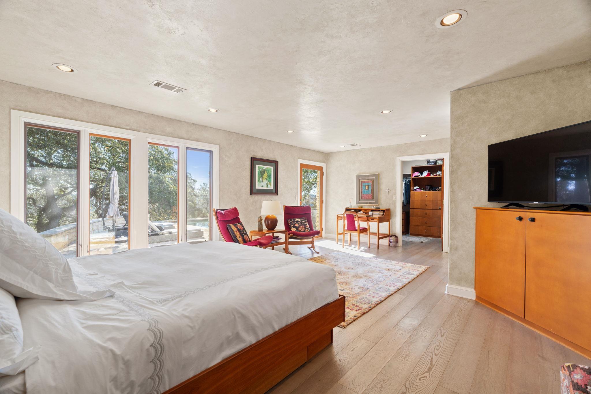 2910 Fall Creek Rd, Spicewood, TX 78669