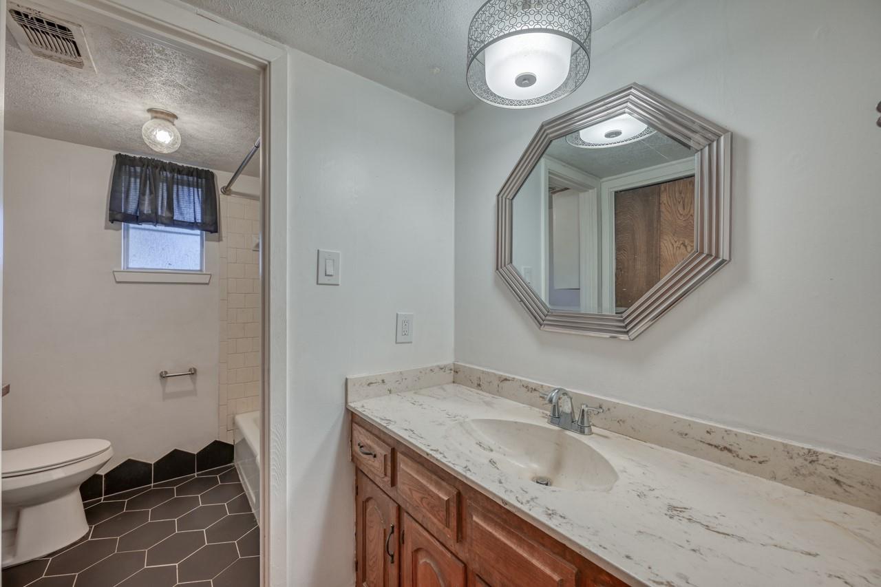 1418 Ocotilla Dr, Marble Falls, TX 78654