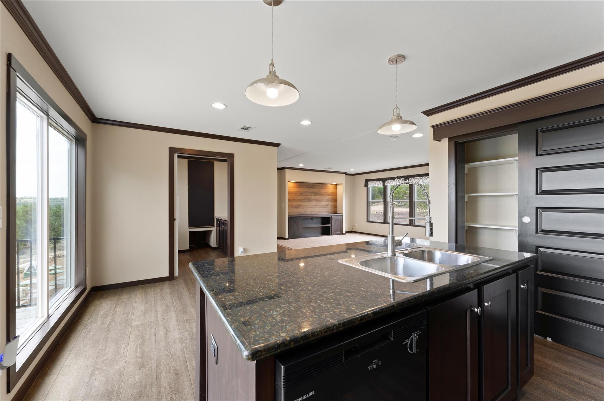 722 Wildwood Ln, Johnson City, TX 78636