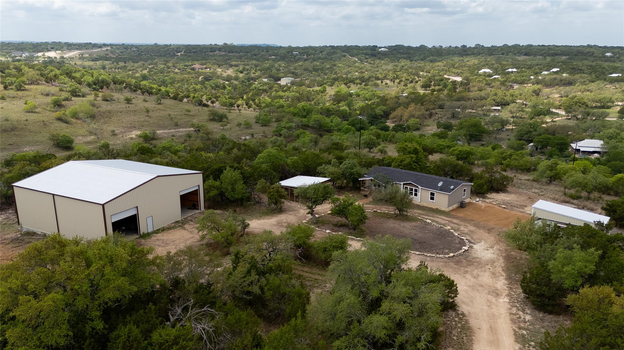 722 Wildwood Ln, Johnson City, TX 78636