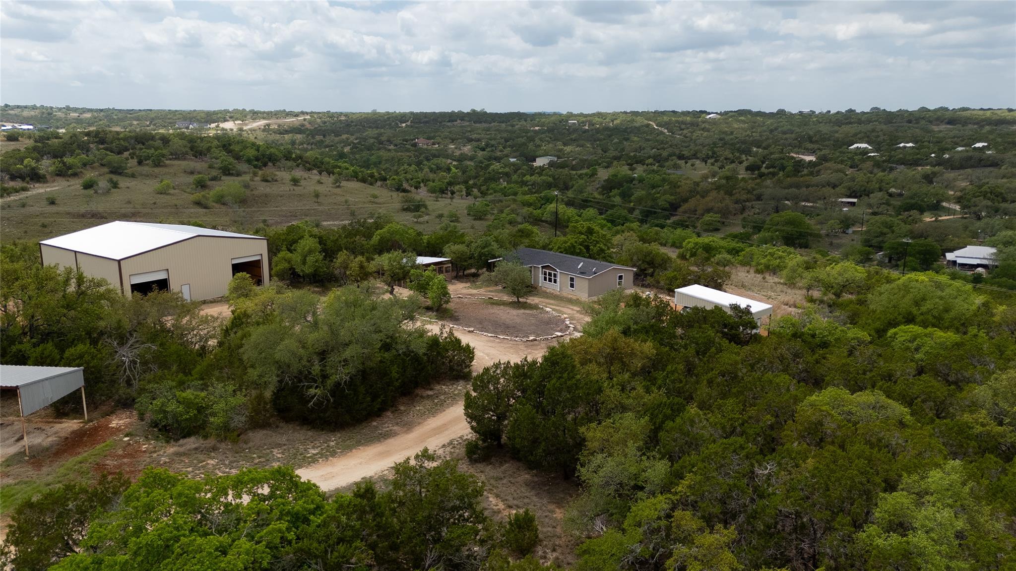 722 Wildwood Ln, Johnson City, TX 78636