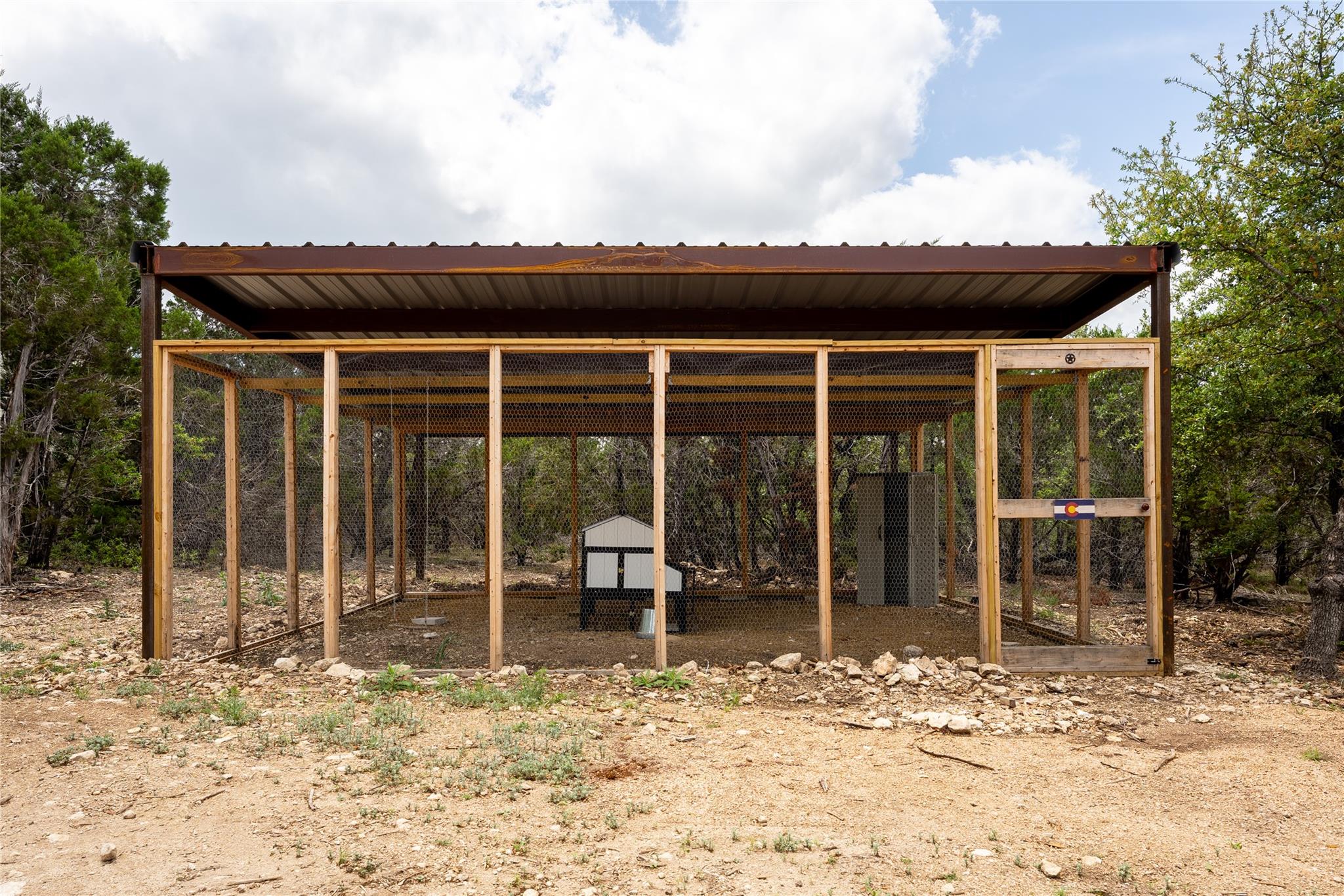 722 Wildwood Ln, Johnson City, TX 78636