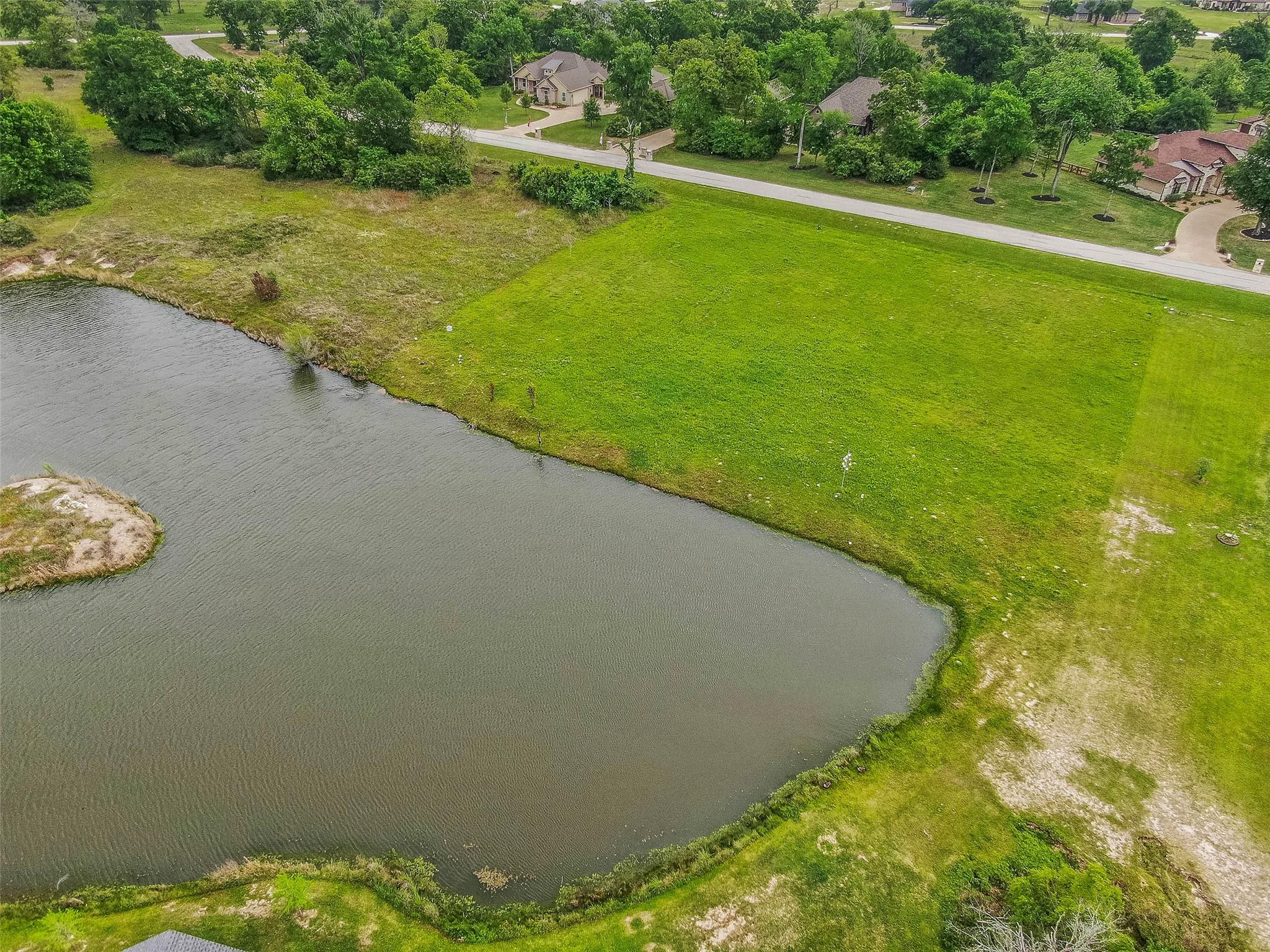 9735 Durham Rd, Iola, TX 77861