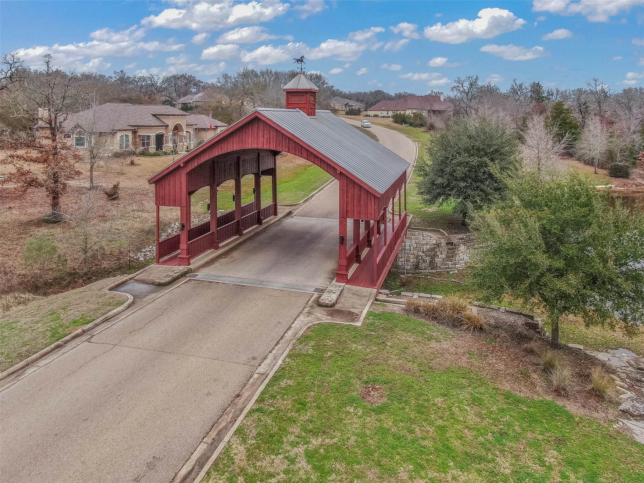 9735 Durham Rd, Iola, TX 77861