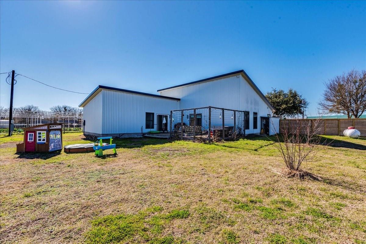 480 Mill Rd, Maxwell, TX 78656