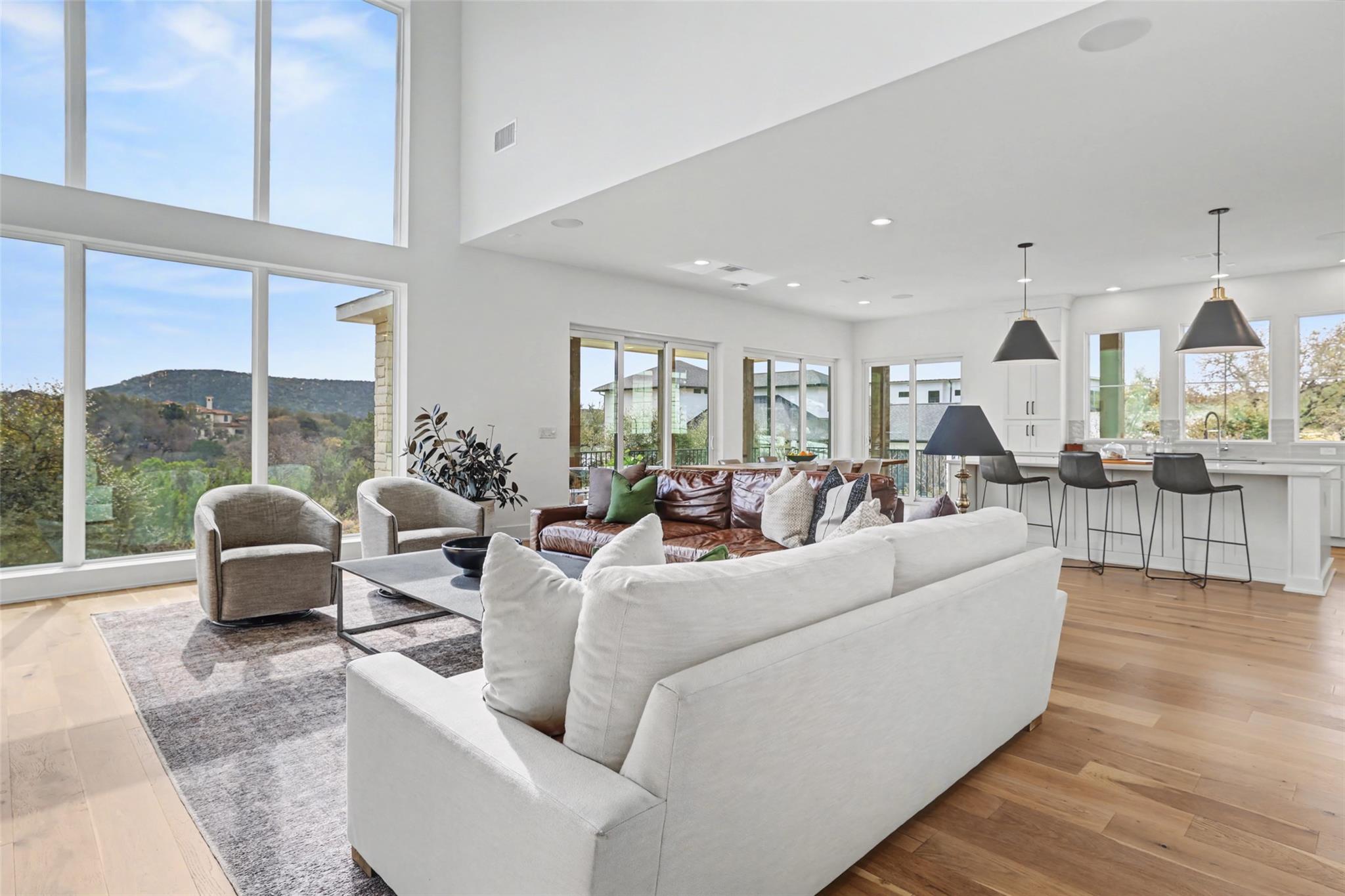 17701 Hunters Hollow, Jonestown, TX 78645