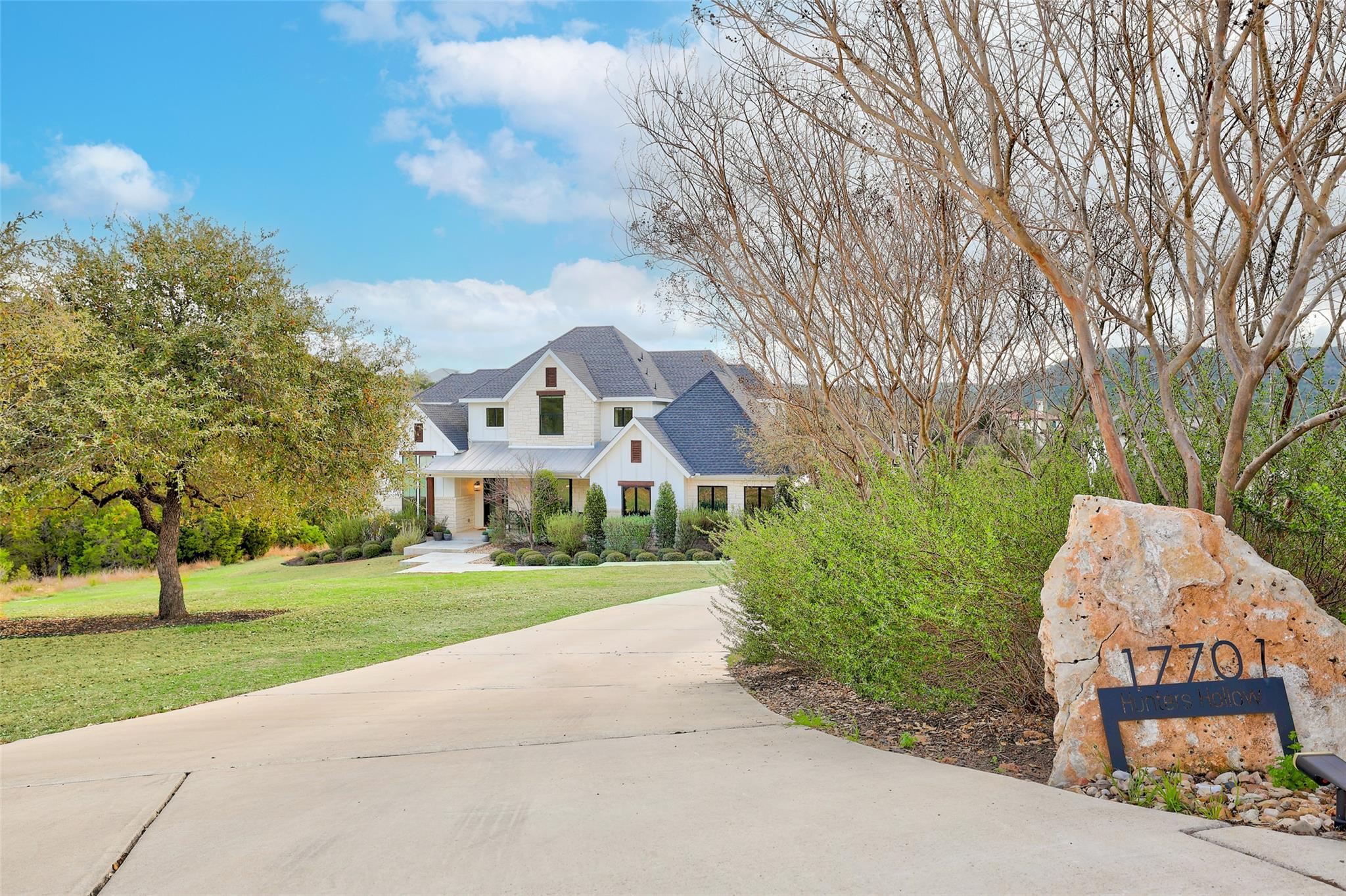 17701 Hunters Hollow, Jonestown, TX 78645