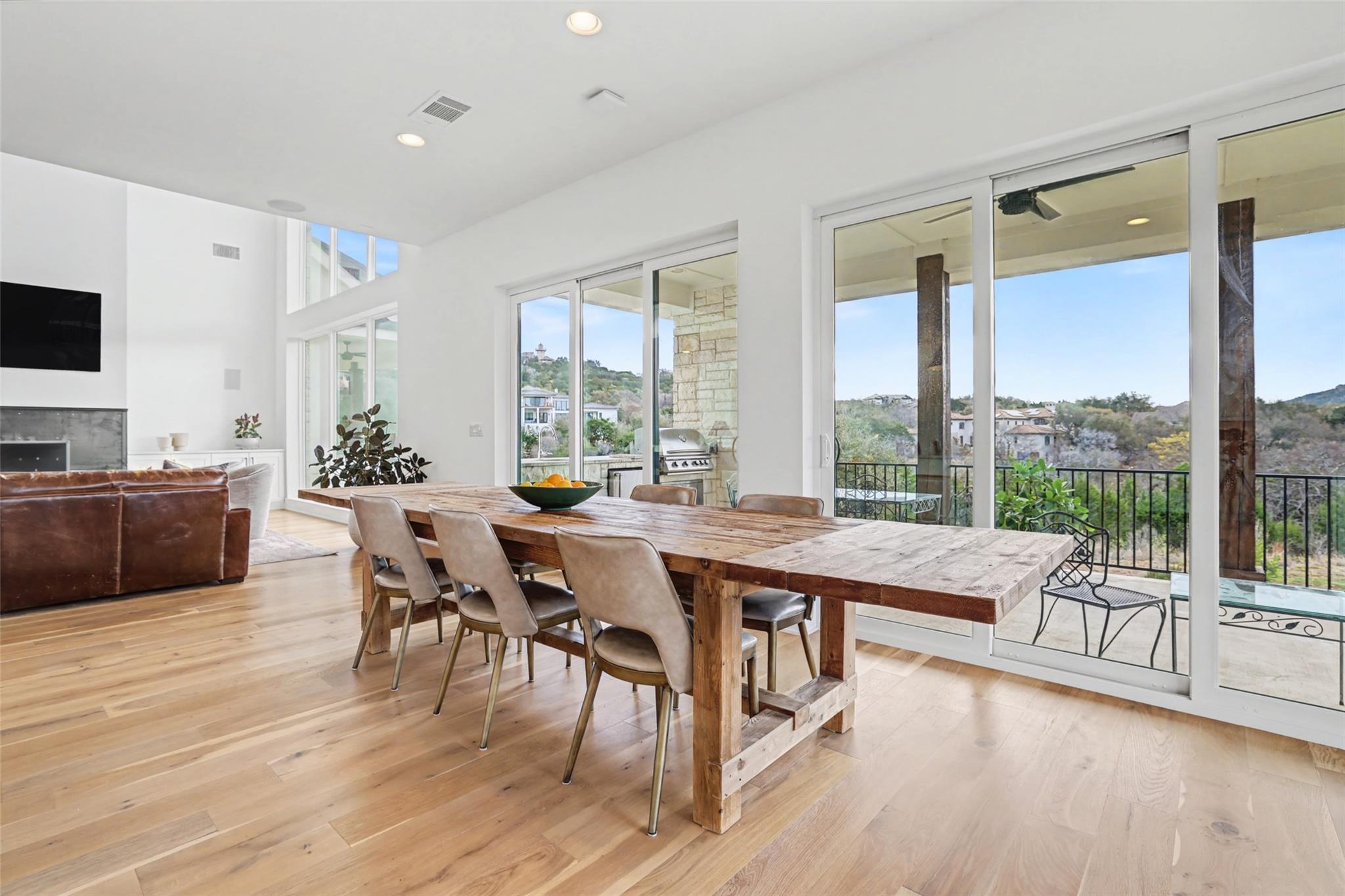 17701 Hunters Hollow, Jonestown, TX 78645