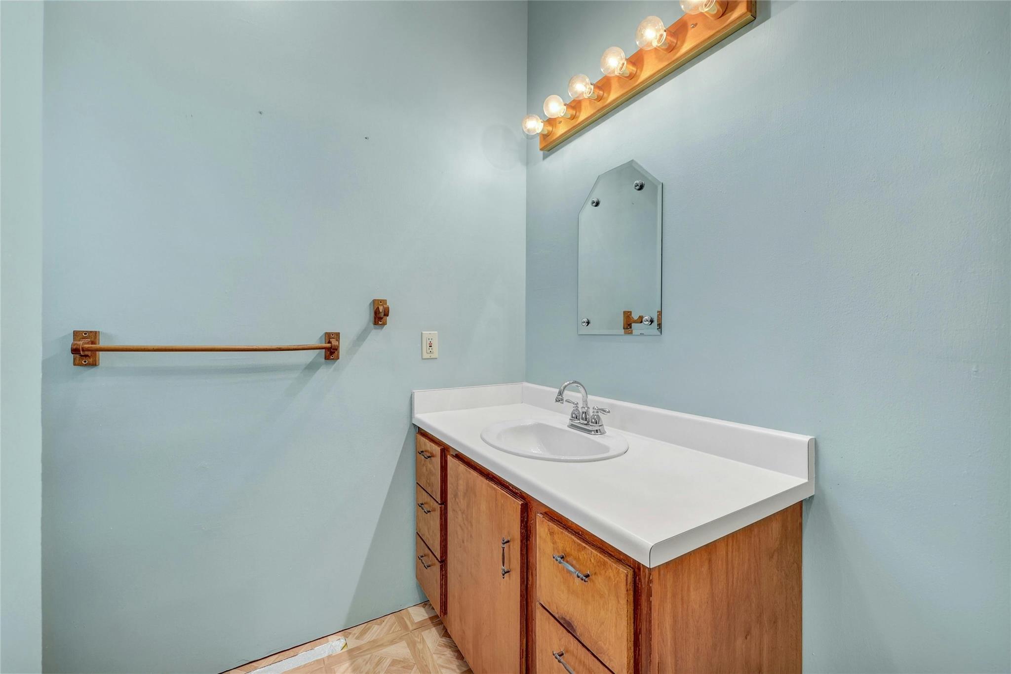 7305 Albert Rd, Austin, TX 78745