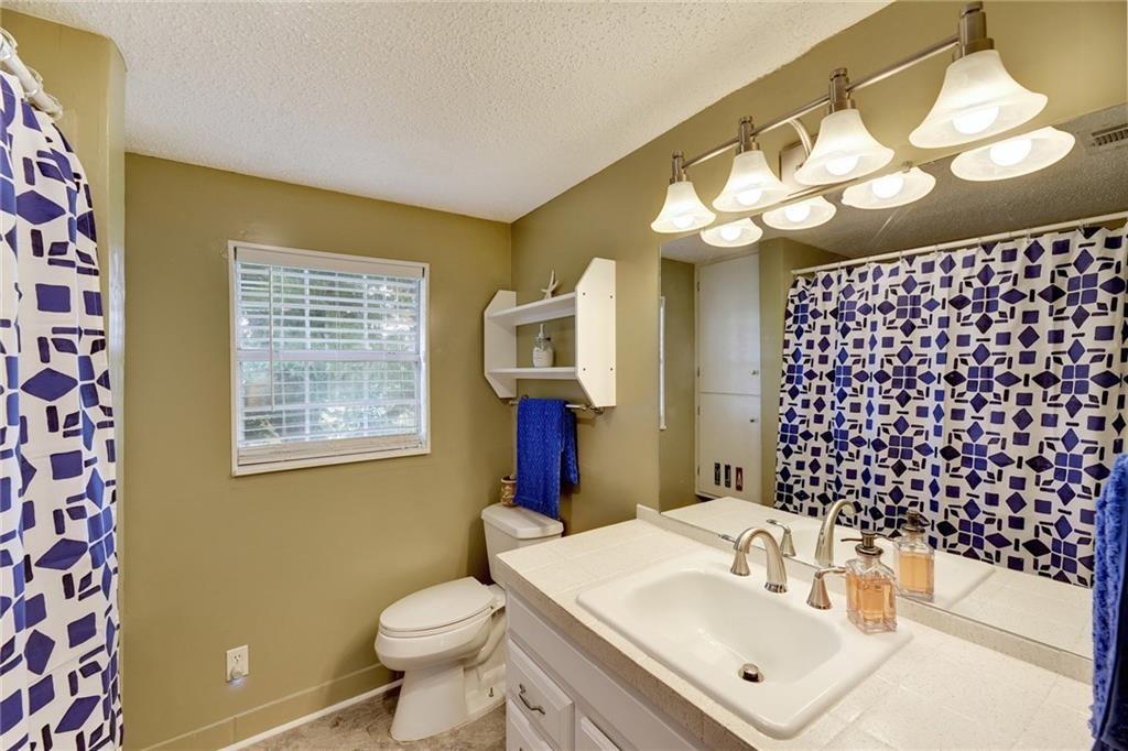 19142 Camino Real, Dale, TX 78616