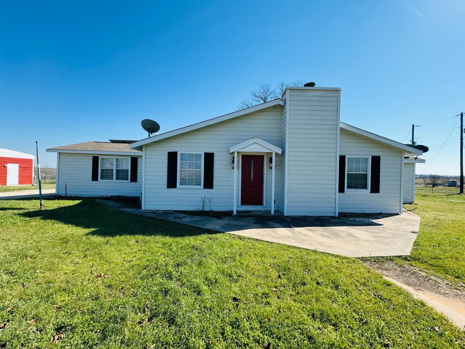 19142 Camino Real, Dale, TX 78616