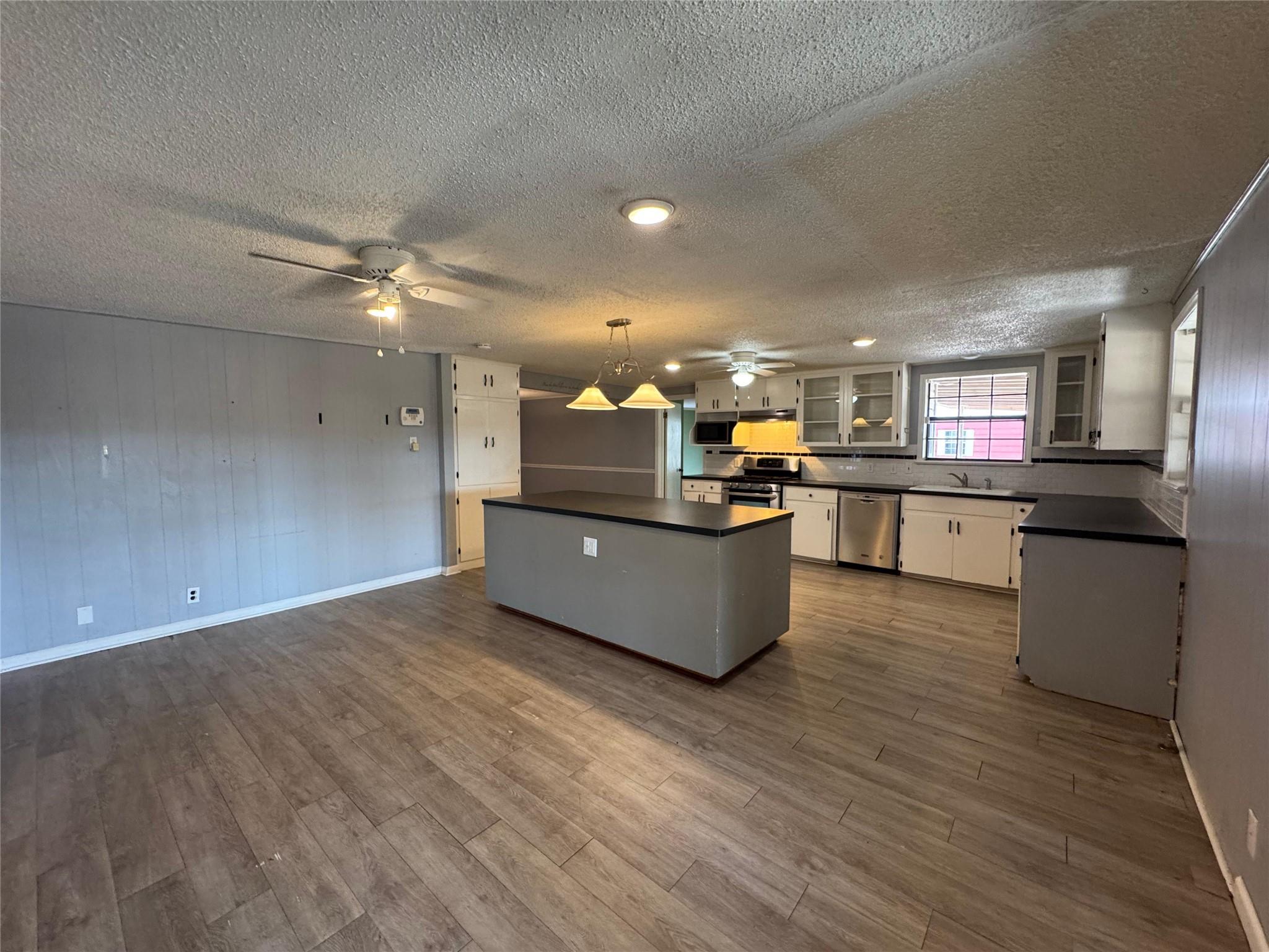 19142 Camino Real, Dale, TX 78616