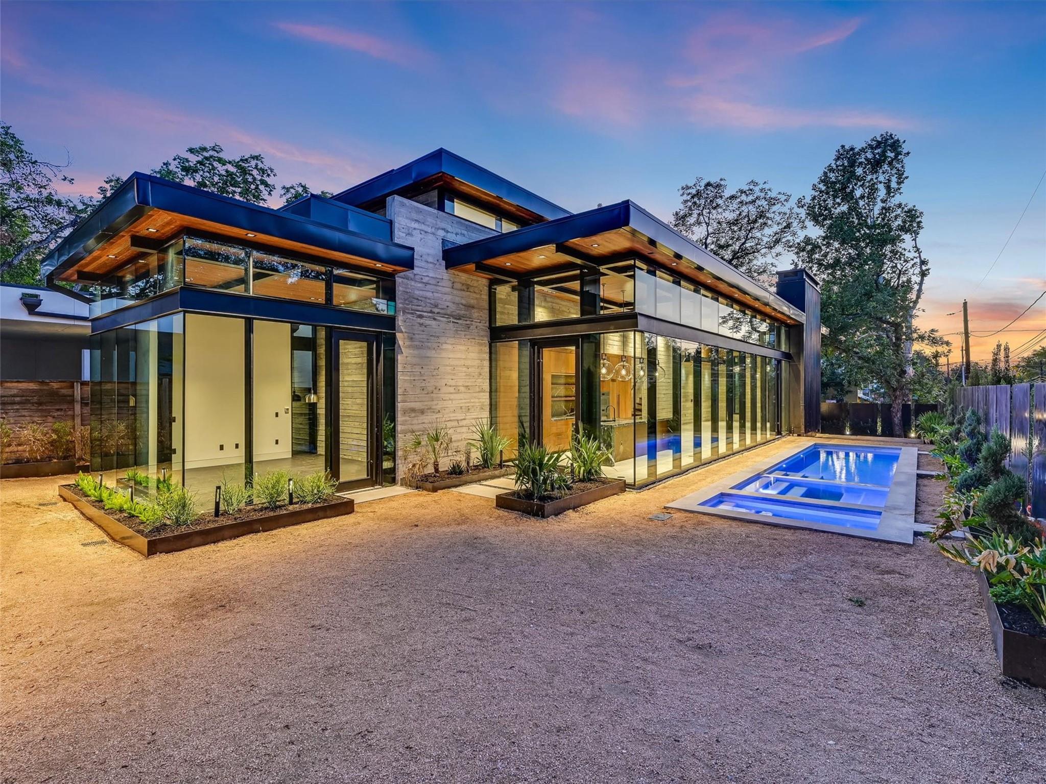 1901 Newton St, Austin, TX 78704