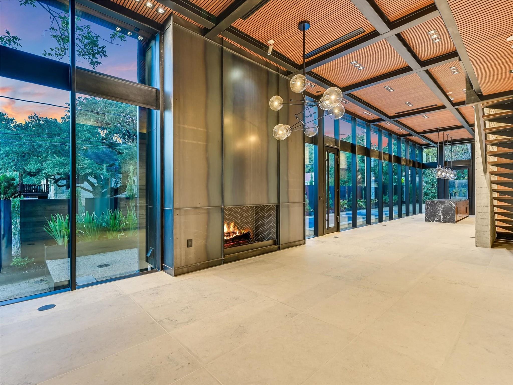 1901 Newton St, Austin, TX 78704