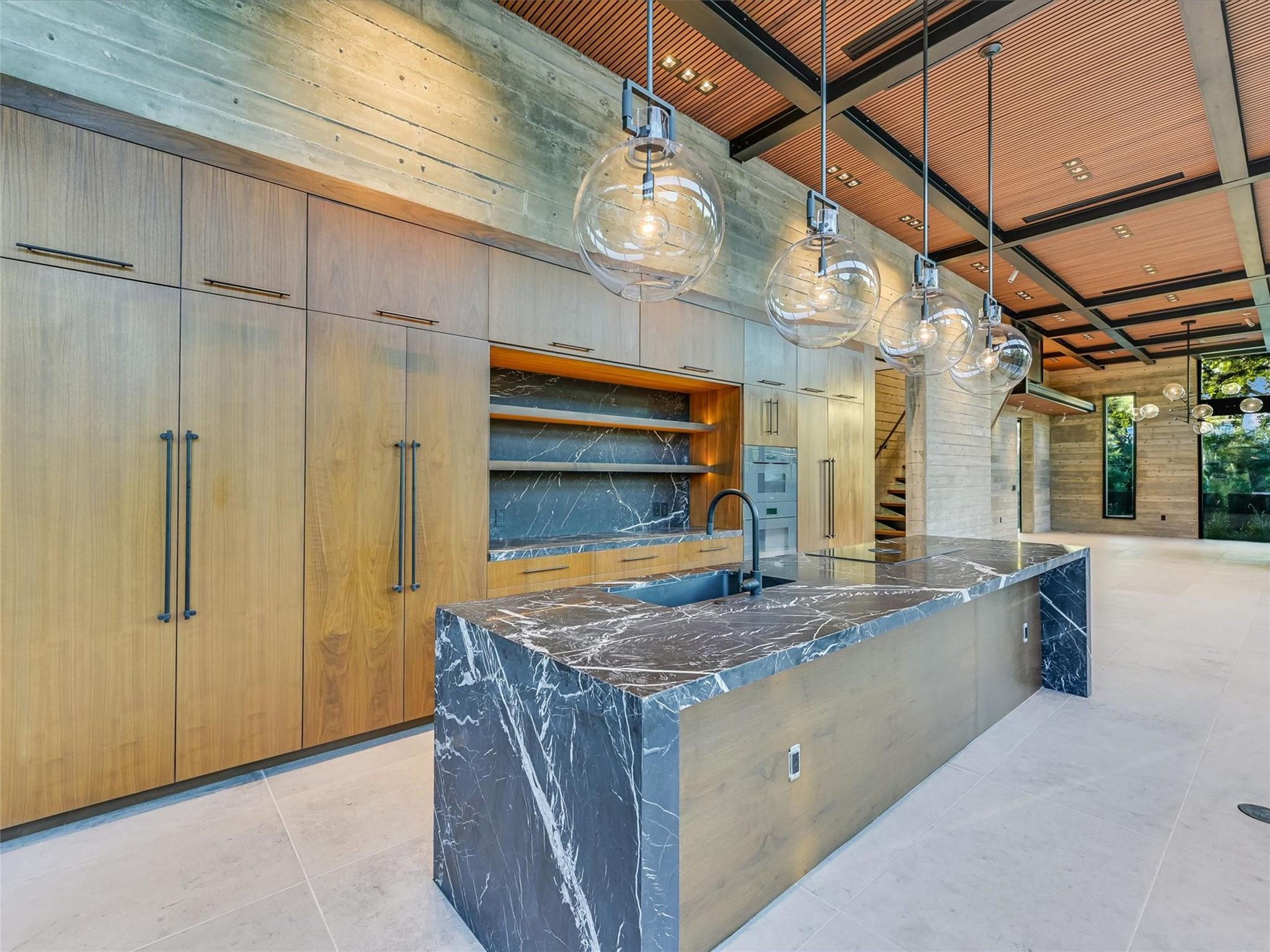 1901 Newton St, Austin, TX 78704