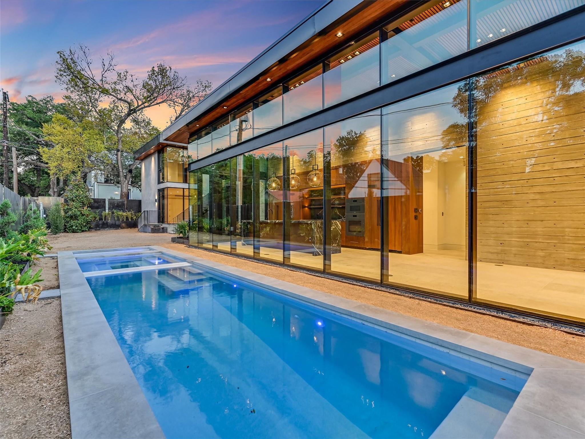 1901 Newton St, Austin, TX 78704