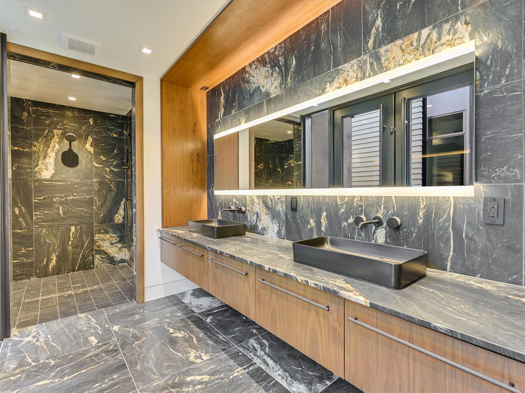 1901 Newton St, Austin, TX 78704