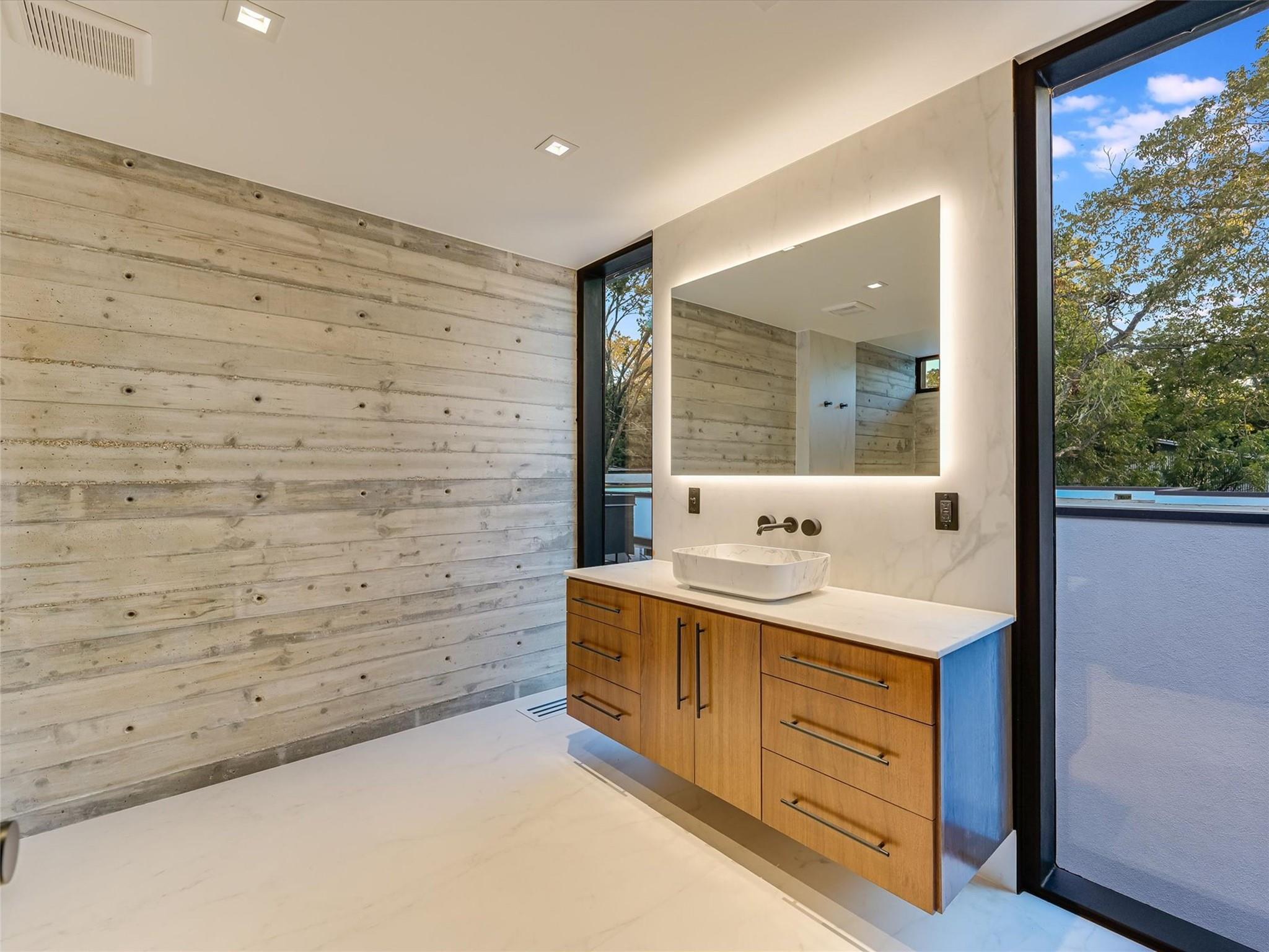 1901 Newton St, Austin, TX 78704