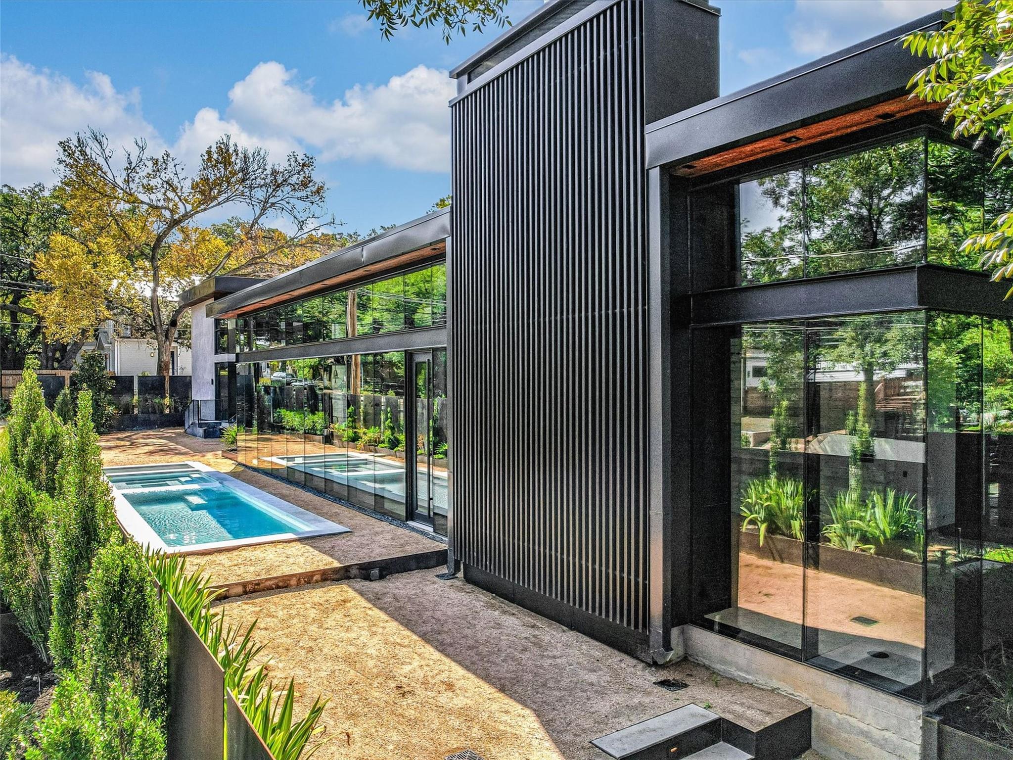 1901 Newton St, Austin, TX 78704