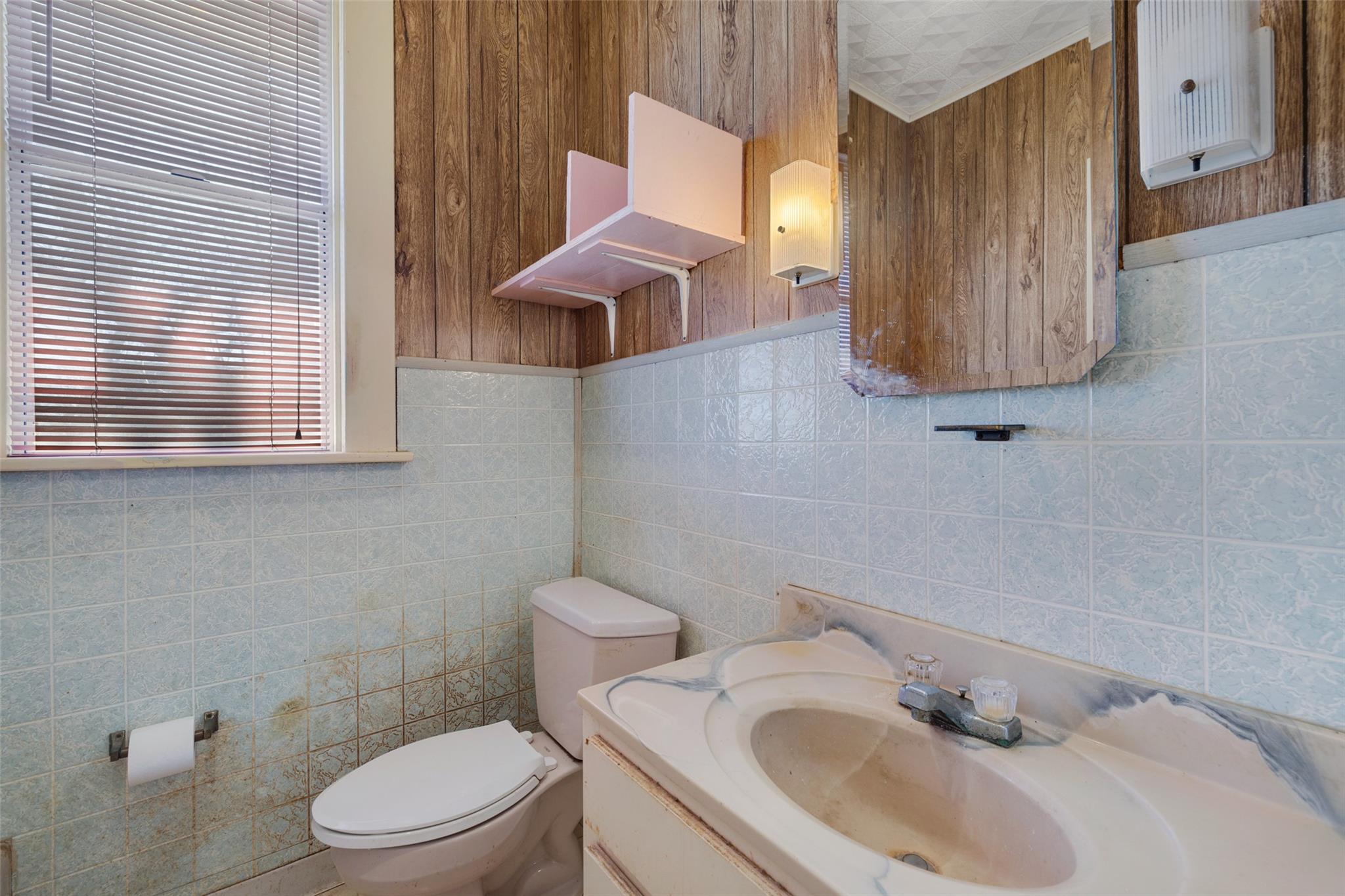 303 Vernon St, Taylor, TX 76574