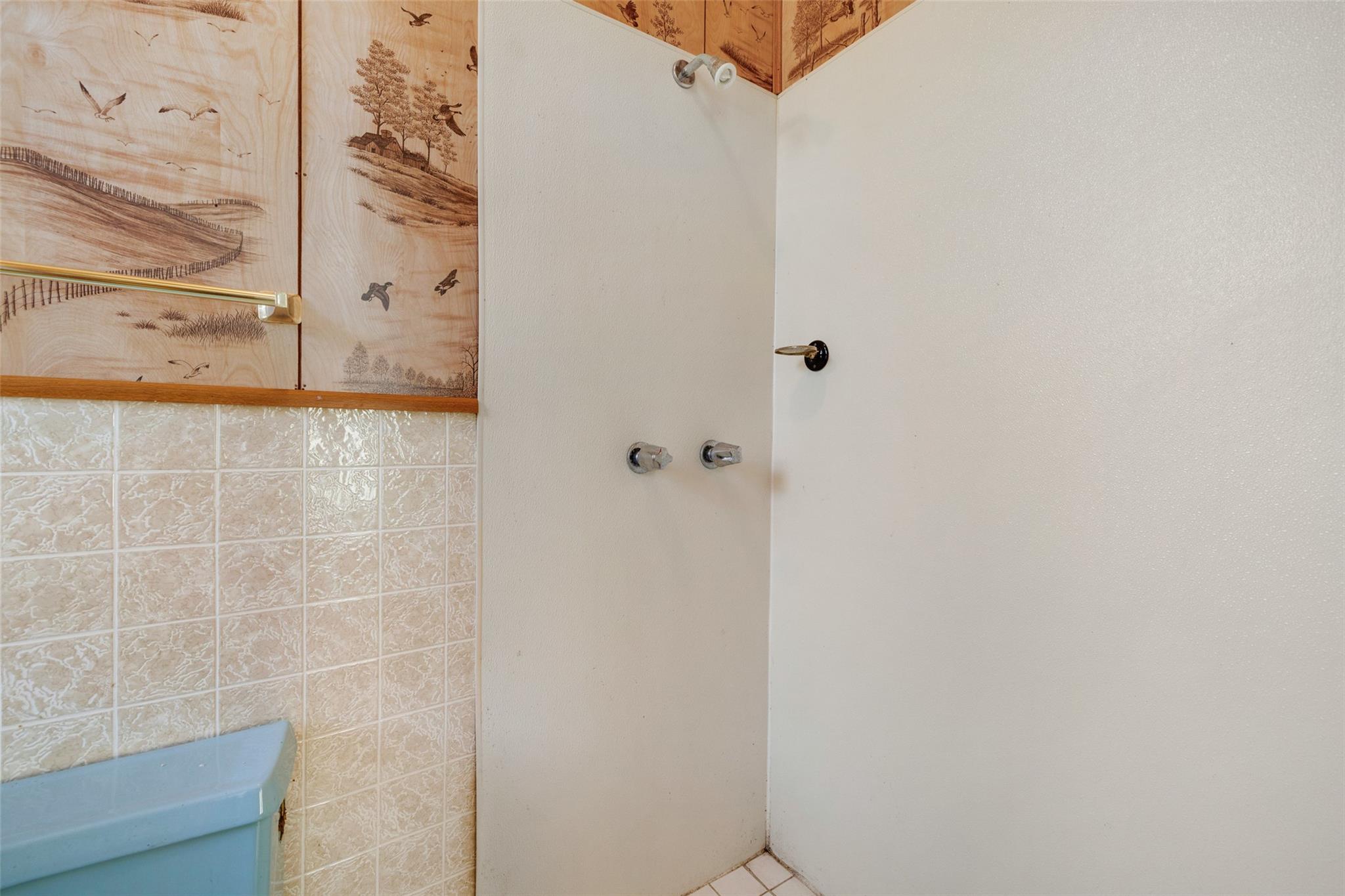 303 Vernon St, Taylor, TX 76574