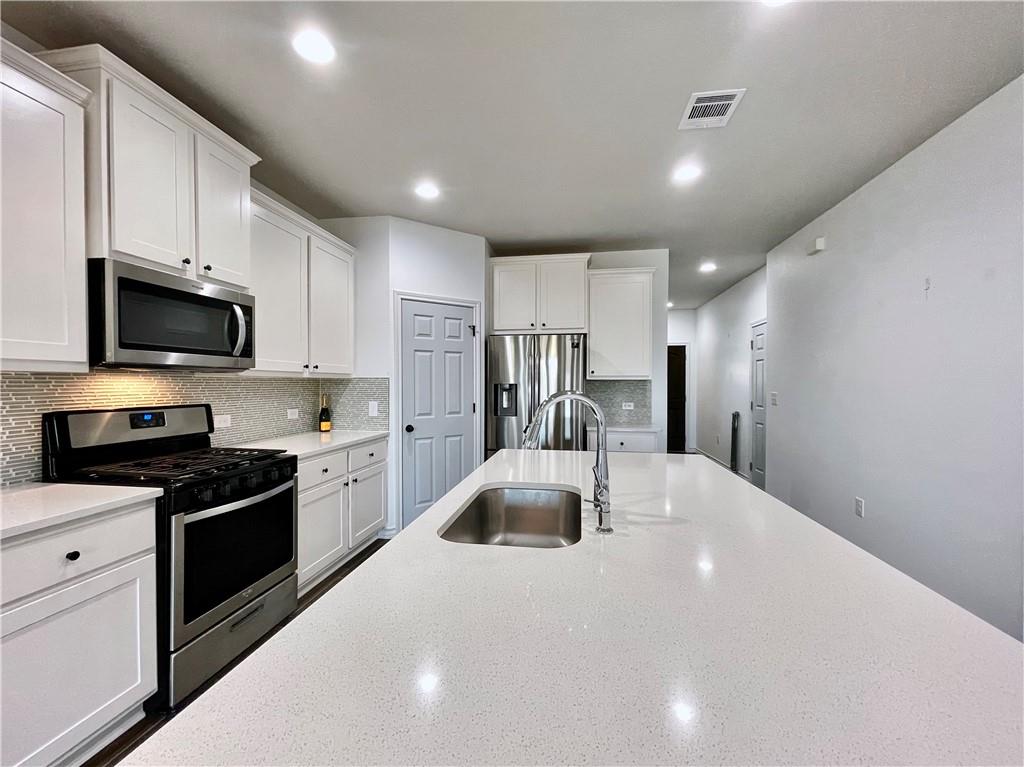 11812 Offaly Dr, Austin, TX 78754