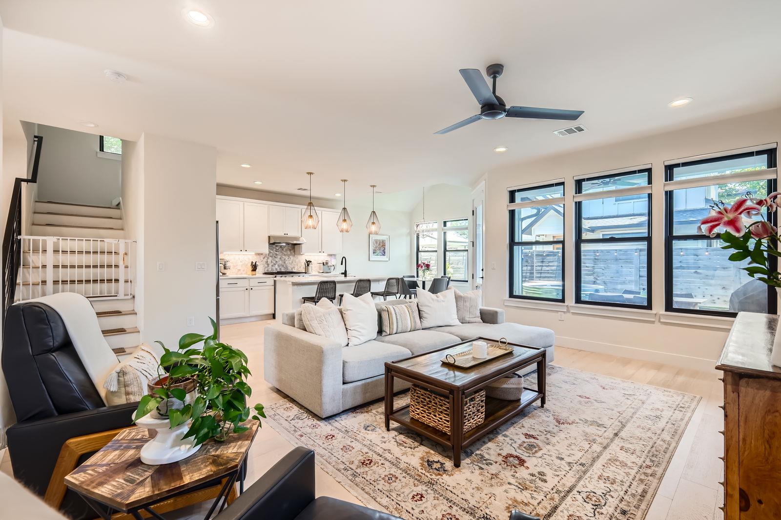 1101 1/2 Brass St # 1, Austin, TX 78702