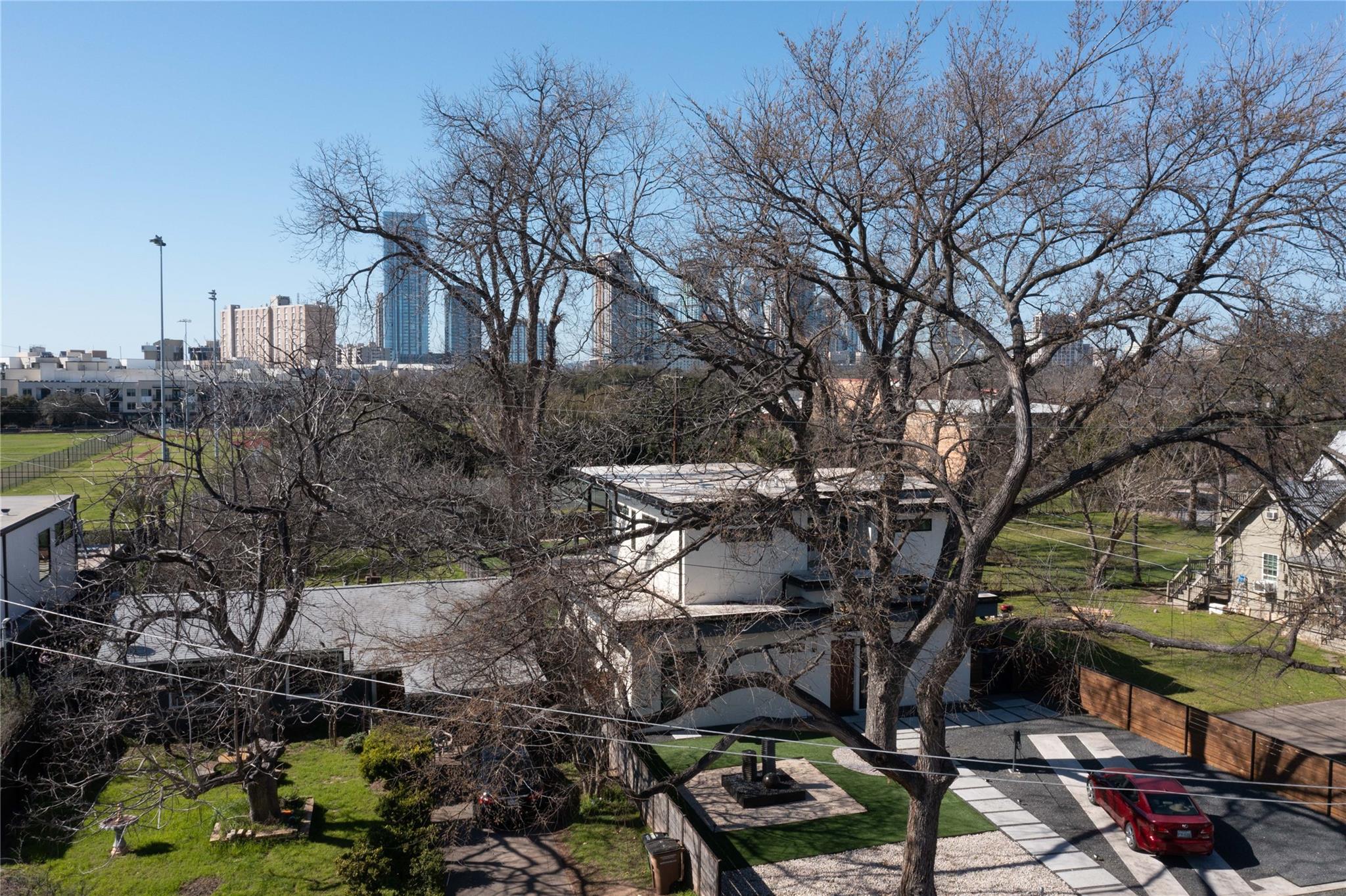 33 Chalmers Ave, Austin, TX 78702